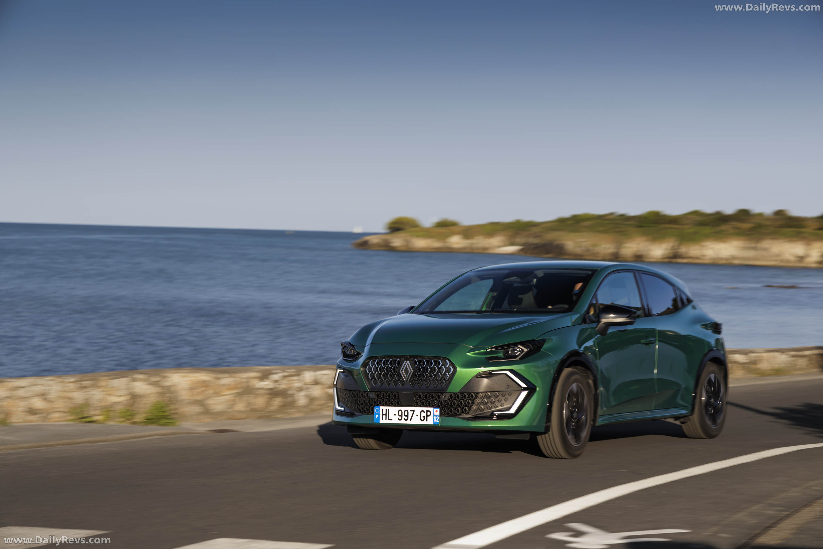 2026 Renault Clio Eco-G Front View