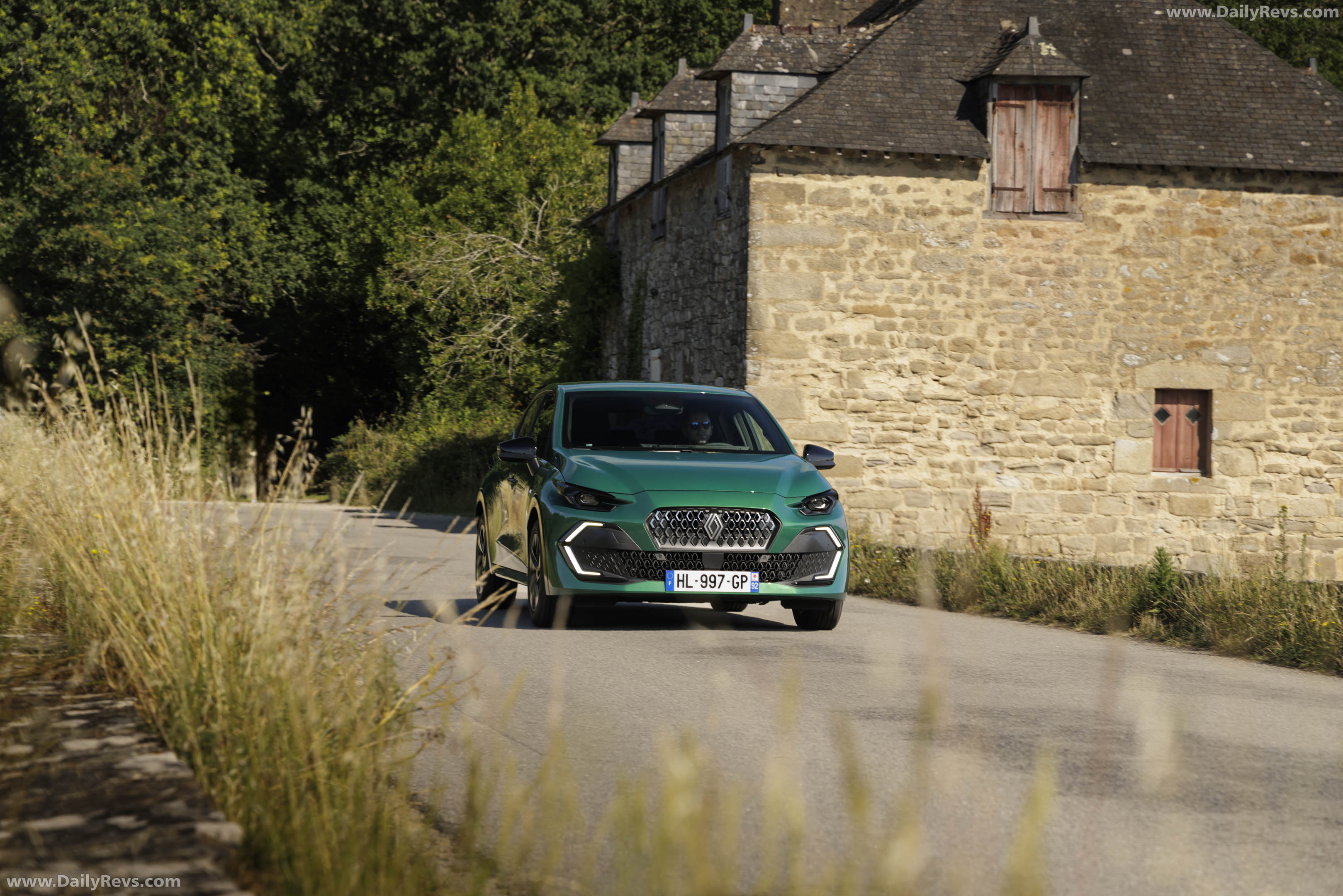 2026 Renault Clio Eco-G Front View
