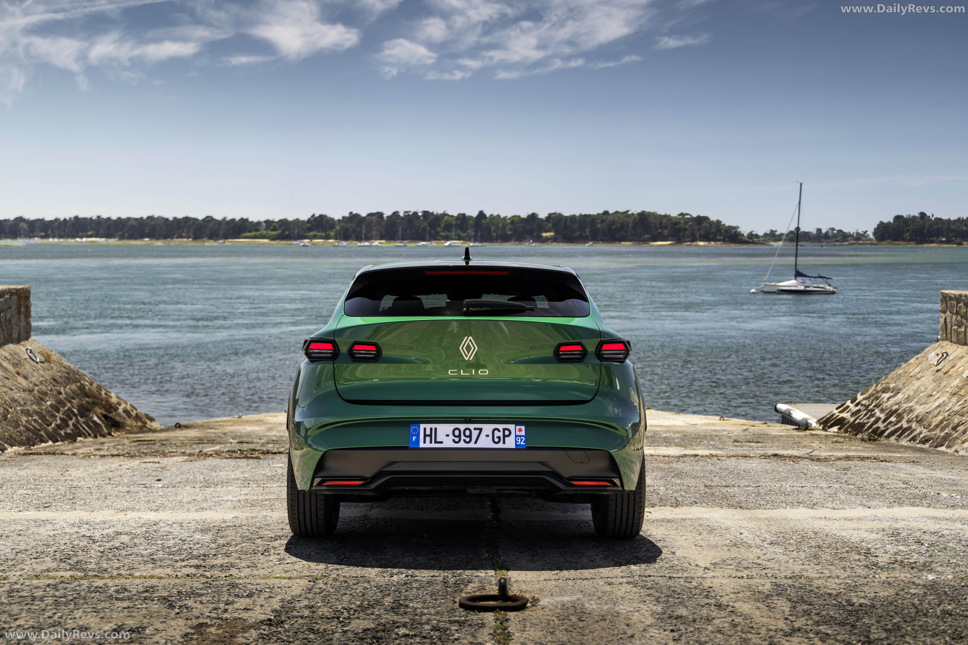 2026 Renault Clio Eco-G Rear View