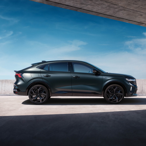2027 Renault Rafale Hypnotic Side View