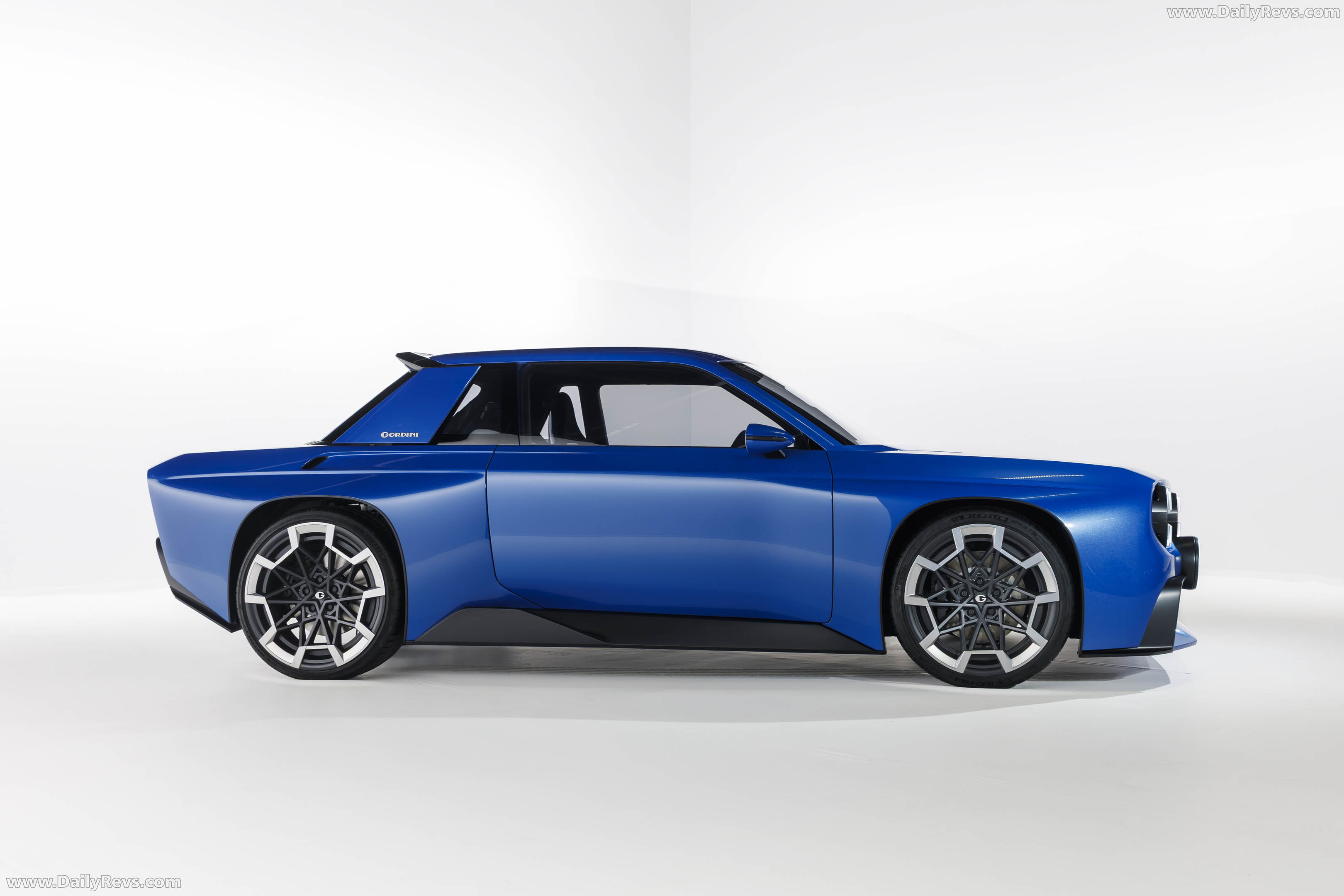 2026 Renault 8 Gordini Concept Side View