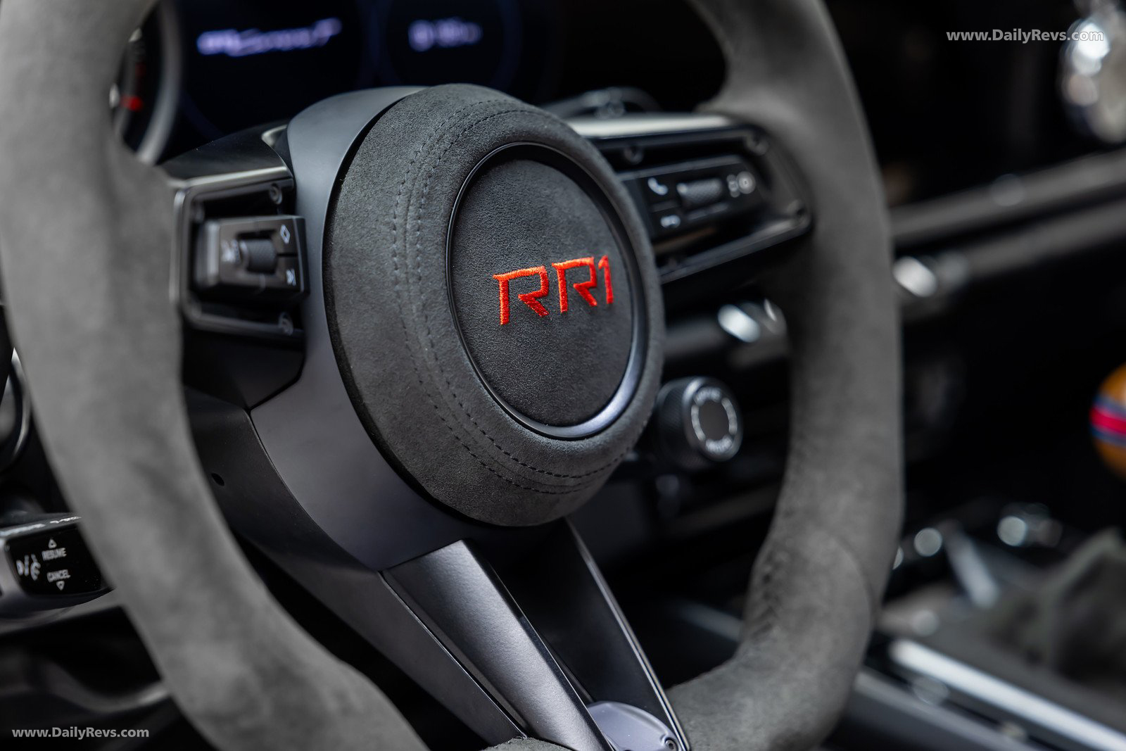 2025 Rezvani Retro RR1 Interior