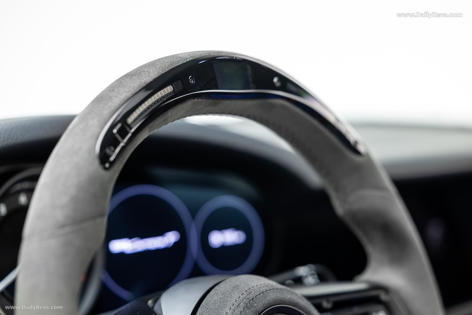 2025 Rezvani Retro RR1 Interior