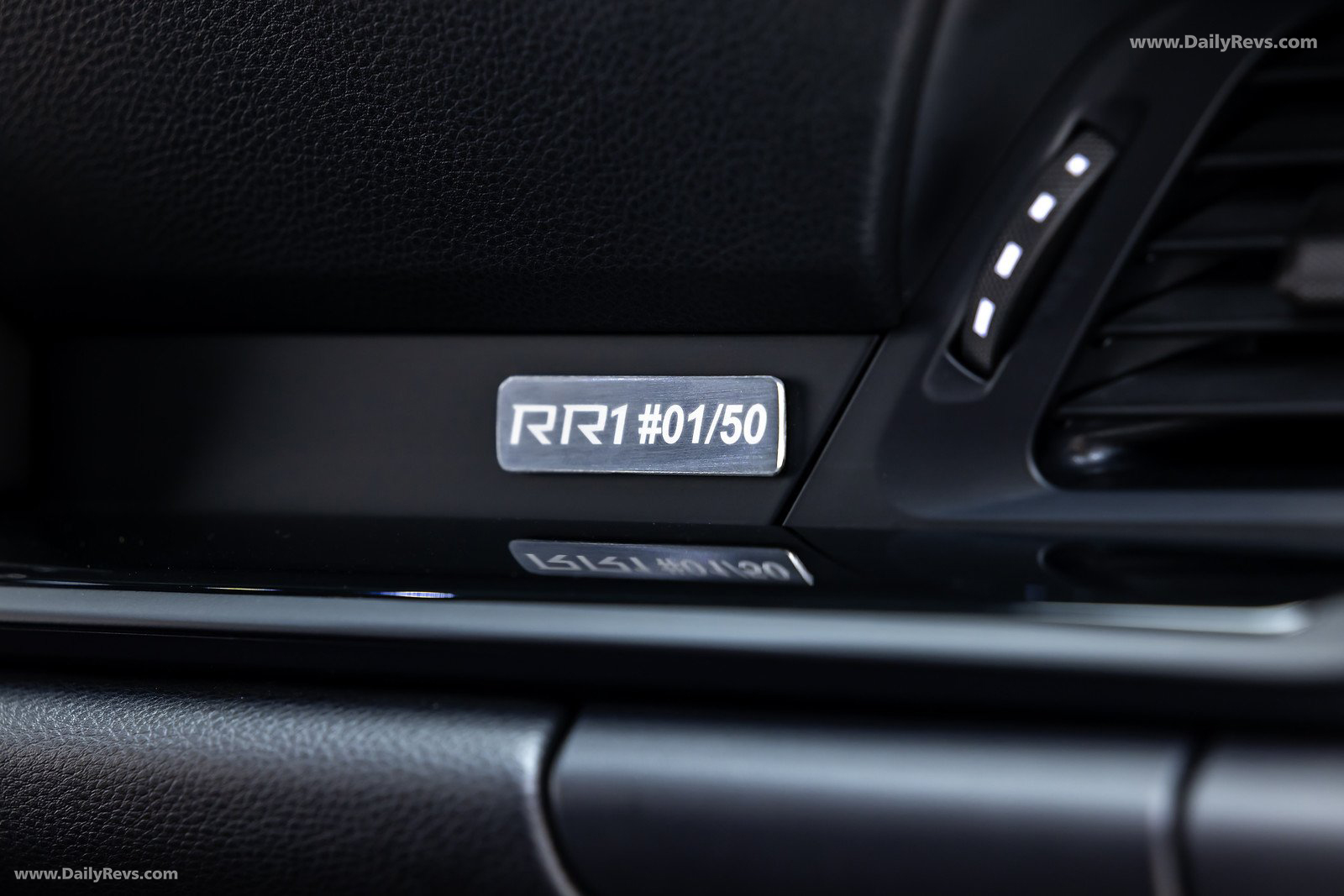 2025 Rezvani Retro RR1 Interior