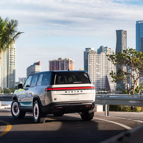 2025 Rivian R1S Miami Rear View