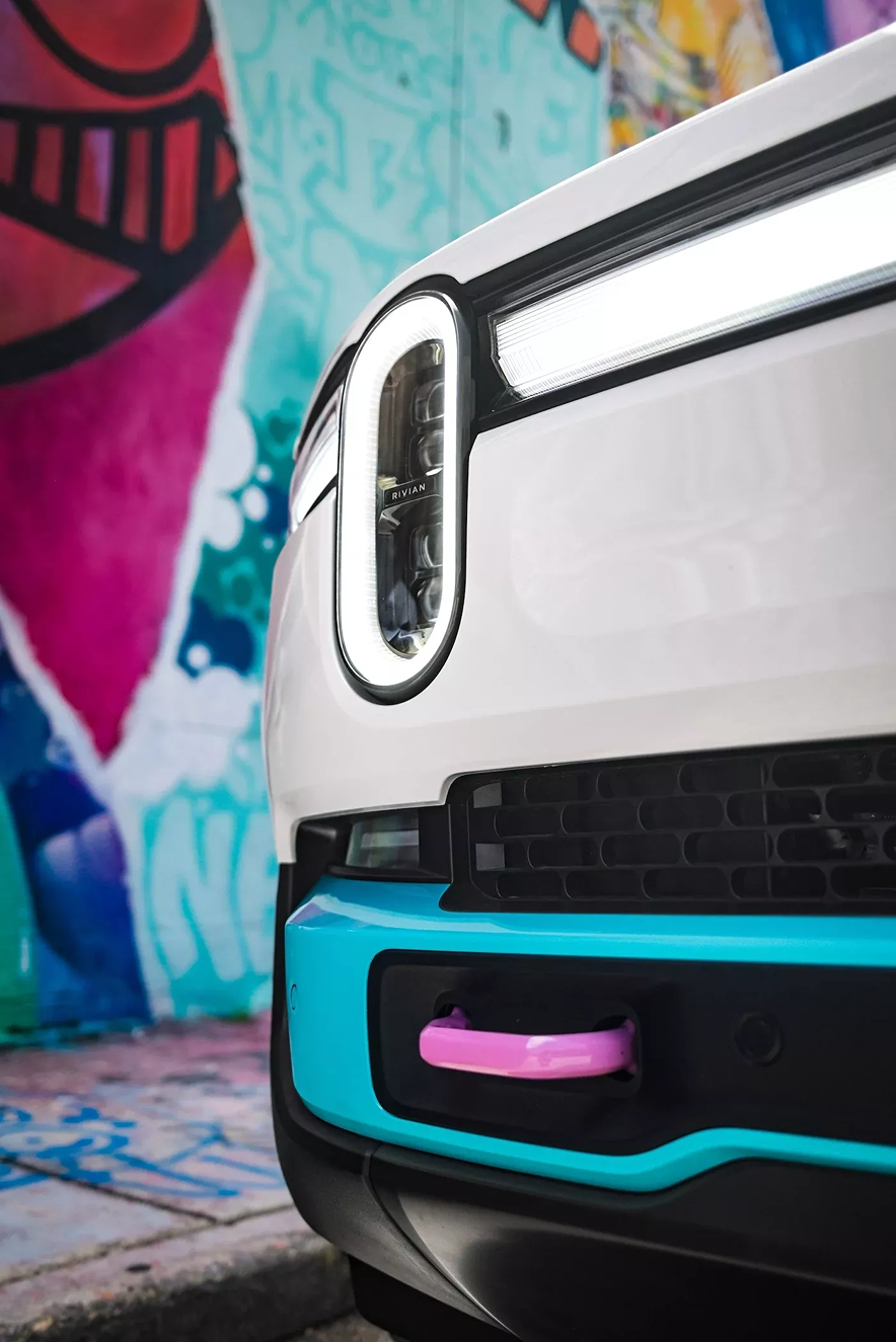 2025 Rivian R1S Miami Exterior