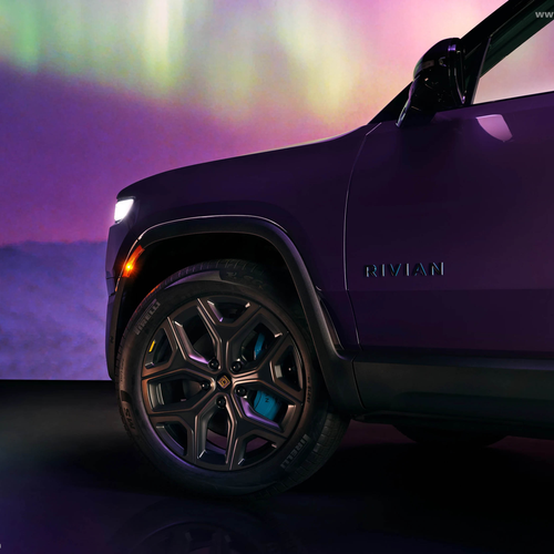 2025 Rivian R1S Borealis Exterior