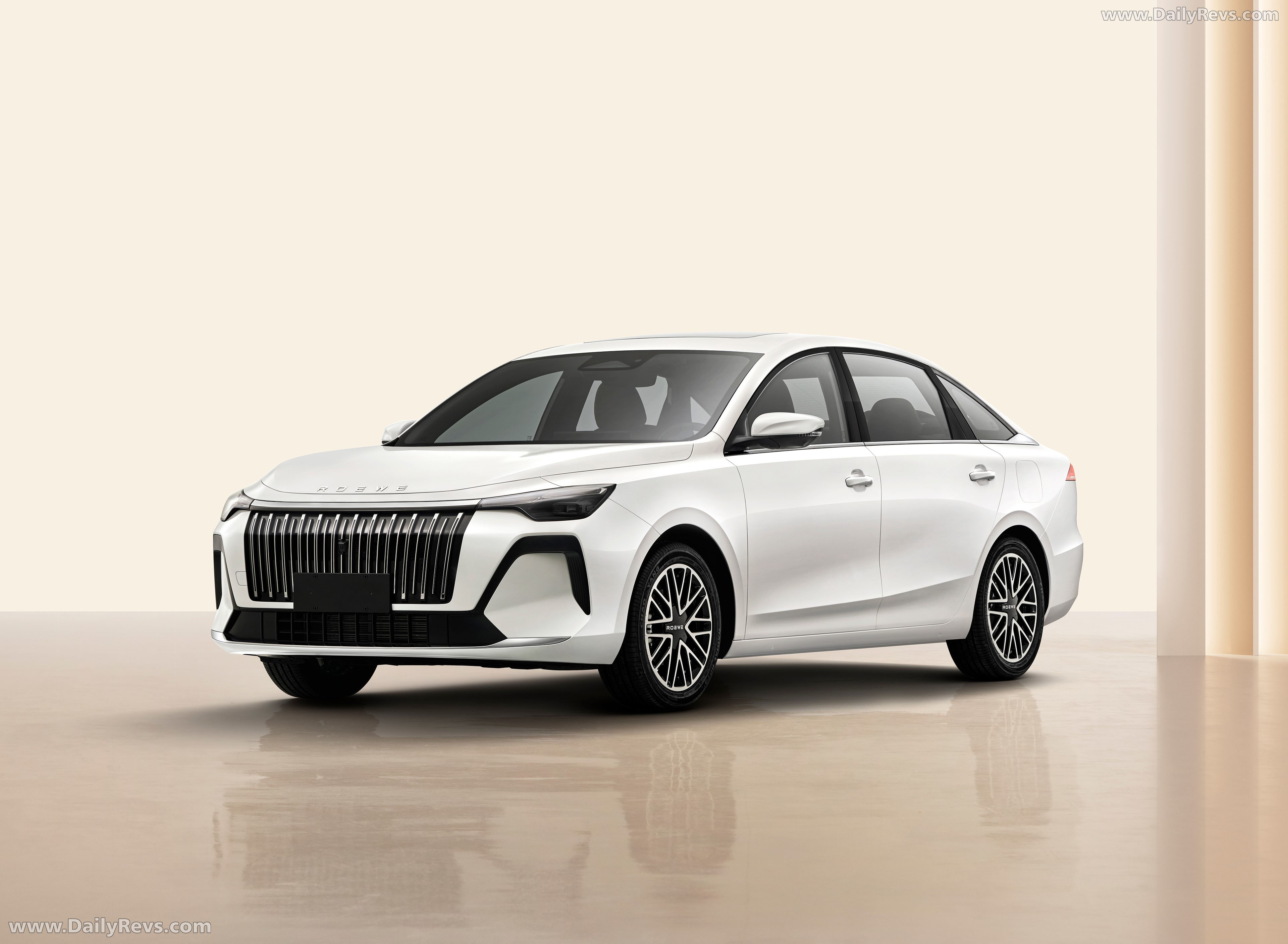 2026 Roewe i6 Front View