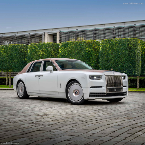 2026 Rolls-Royce Phantom Dentelle Front View