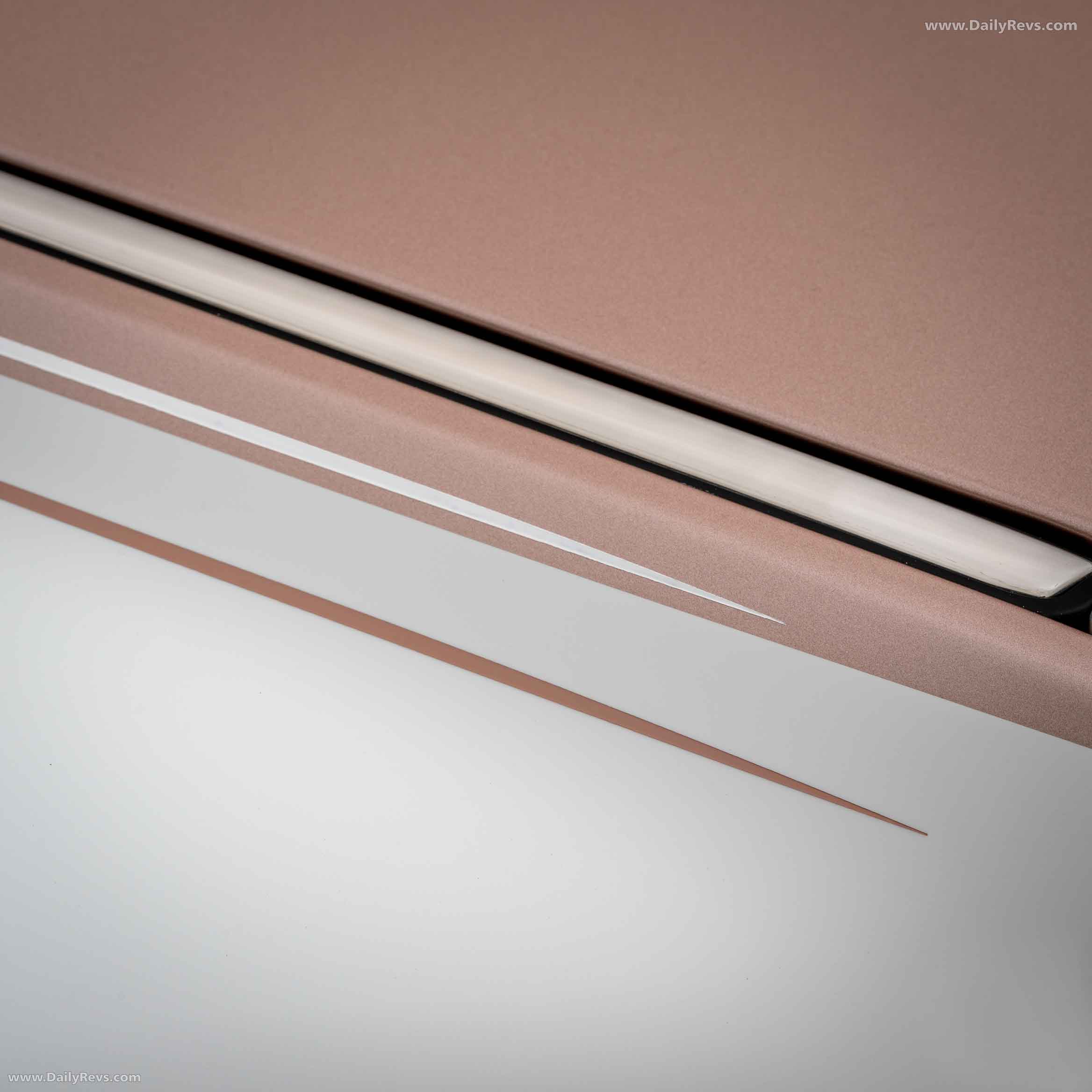 2026 Rolls-Royce Phantom Dentelle Exterior