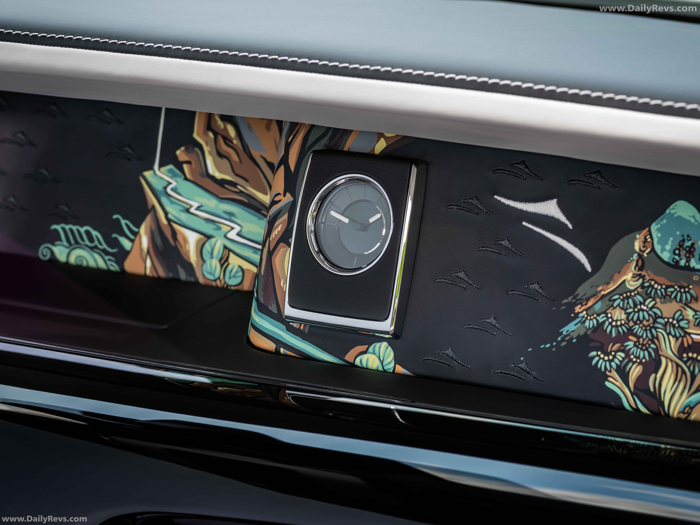 2026 Rolls-Royce Phantom Extended Chinese Mural Art Interior