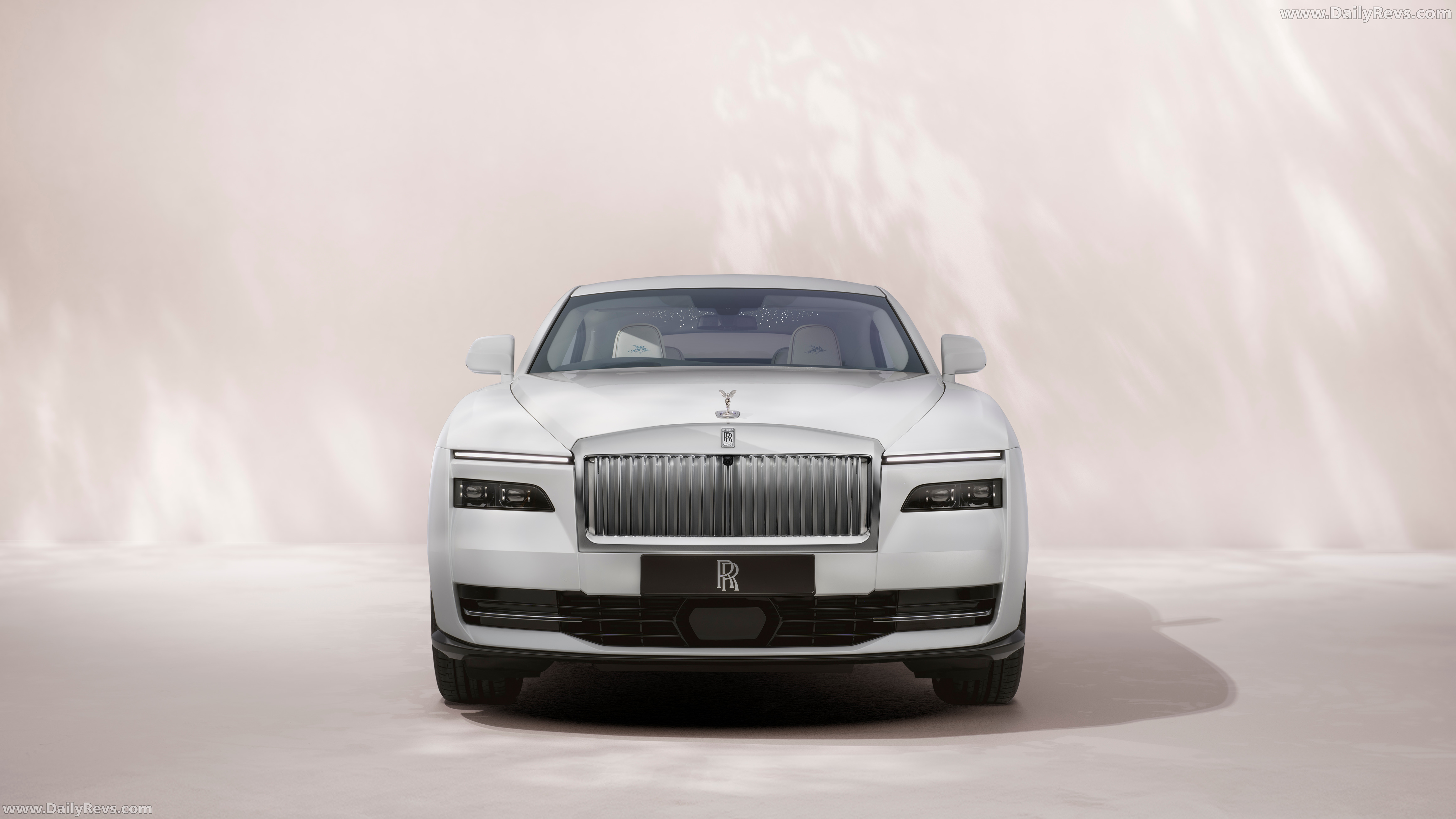 2026 Rolls-Royce Spectre Inspired by Primavera Evanescent Front View