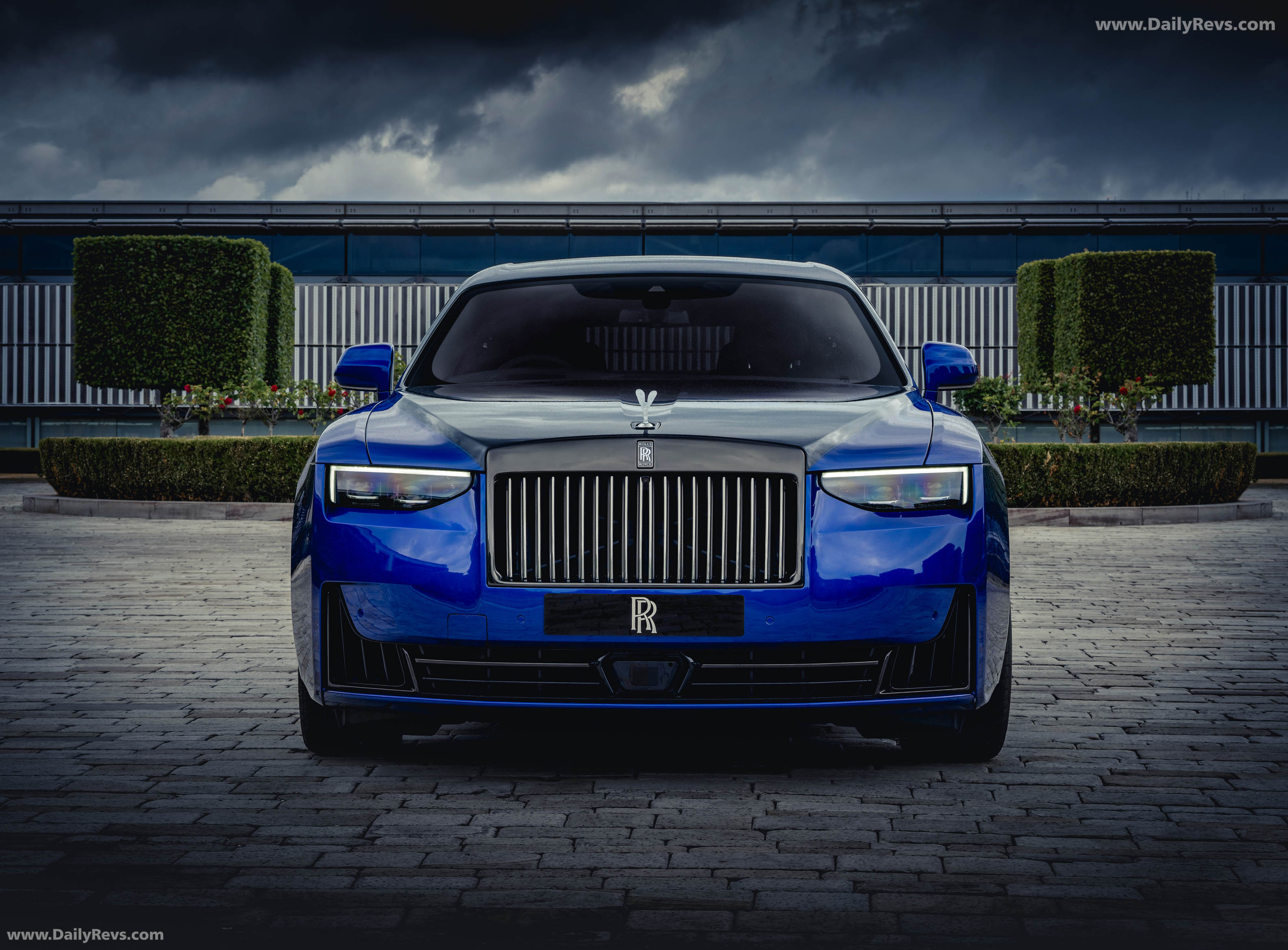 2026 Rolls-Royce Ghost Black Badge Gamer Front View