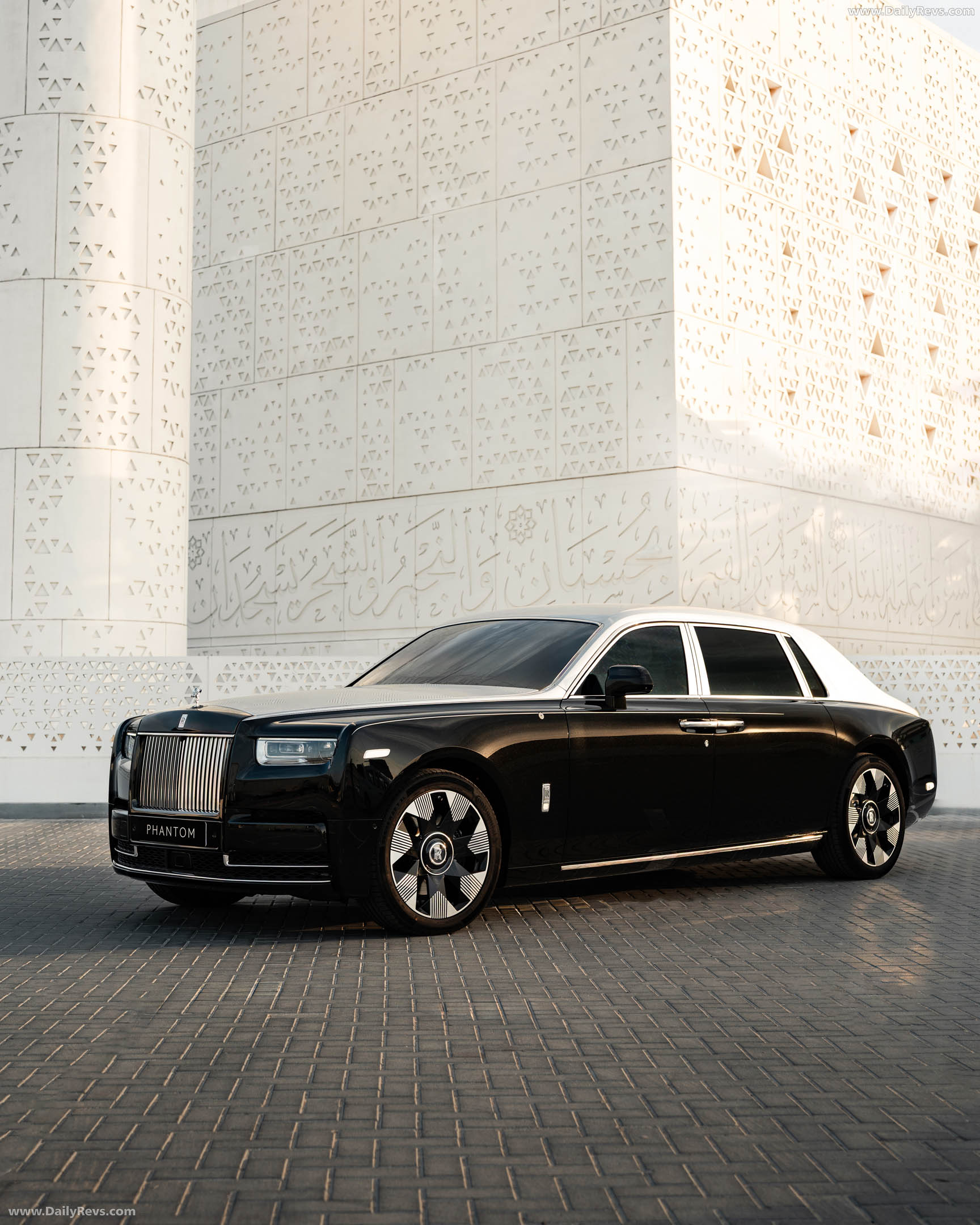 2026 Rolls-Royce Phantom Arabesque Front View