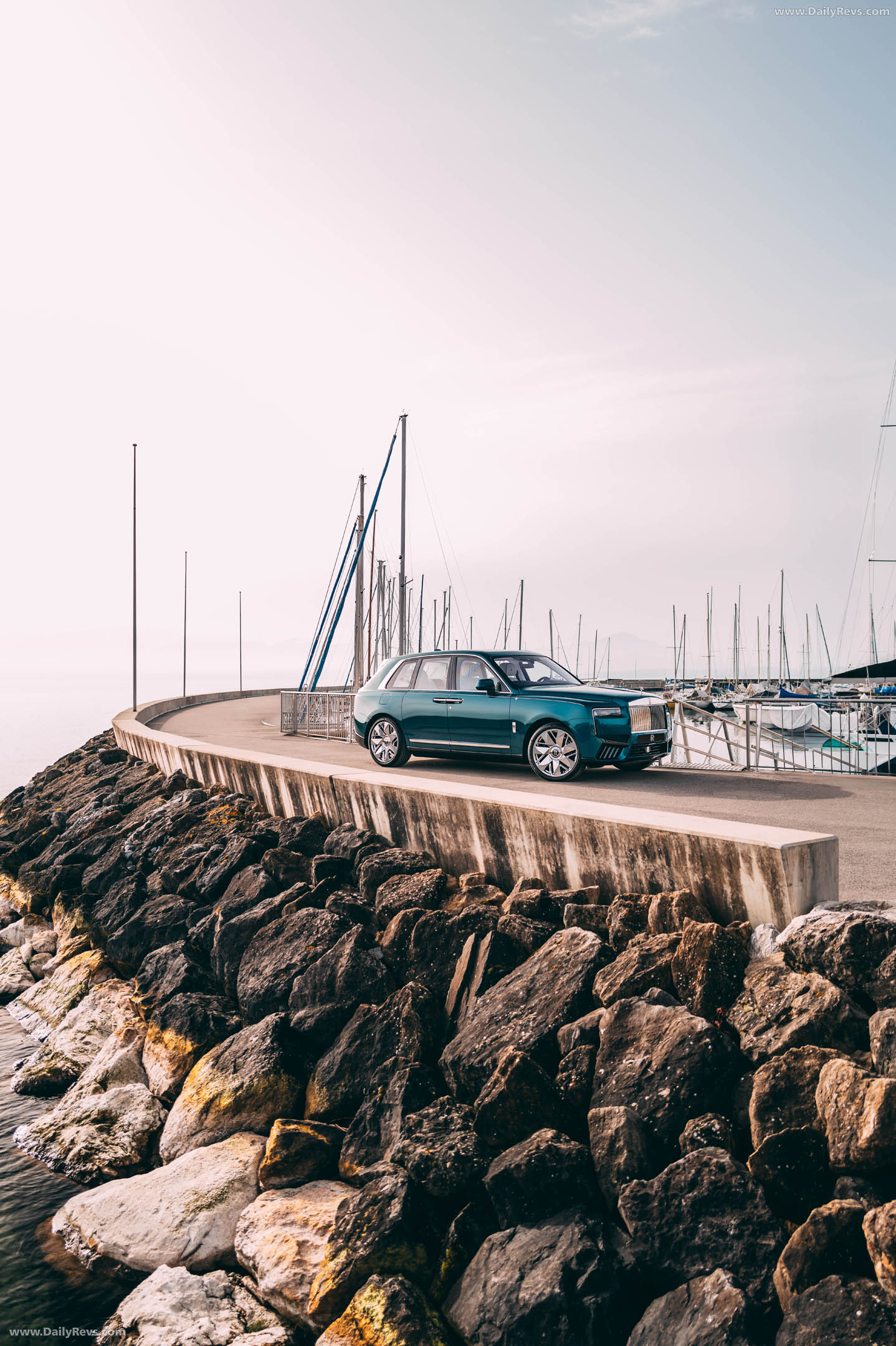 2026 Rolls-Royce Cullinan Yachting Front View
