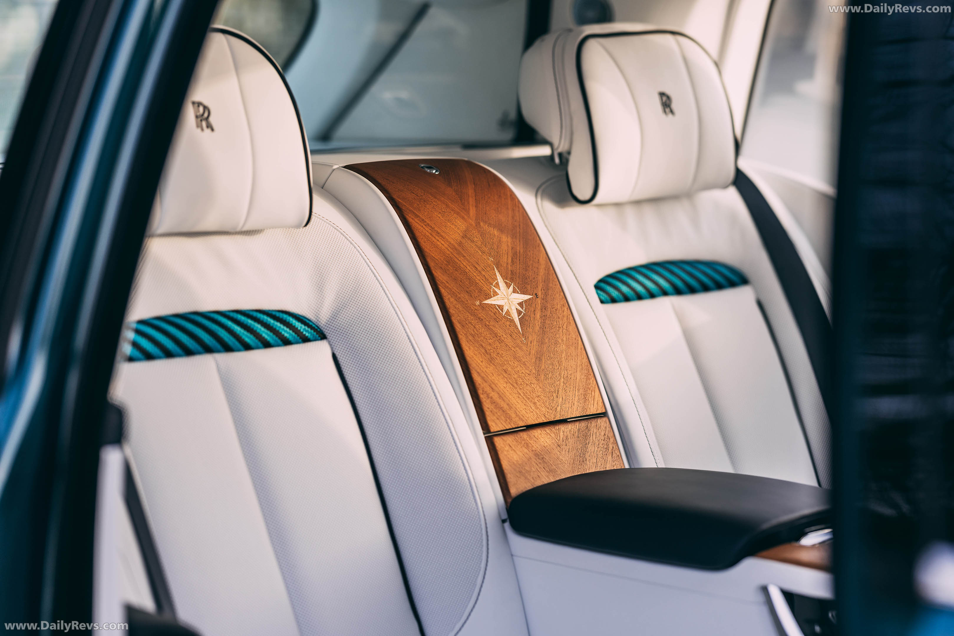2026 Rolls-Royce Cullinan Yachting Interior