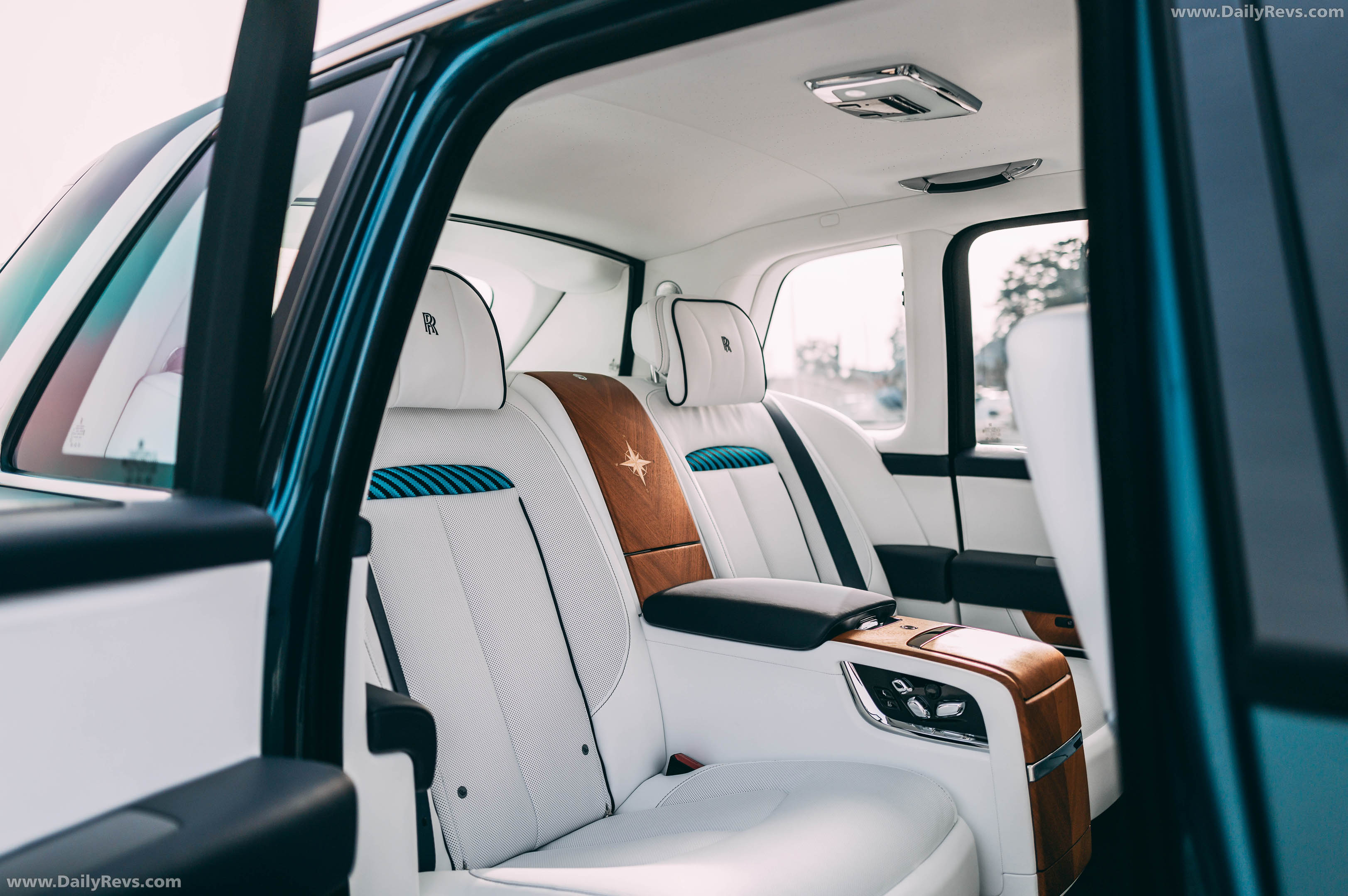 2026 Rolls-Royce Cullinan Yachting Interior