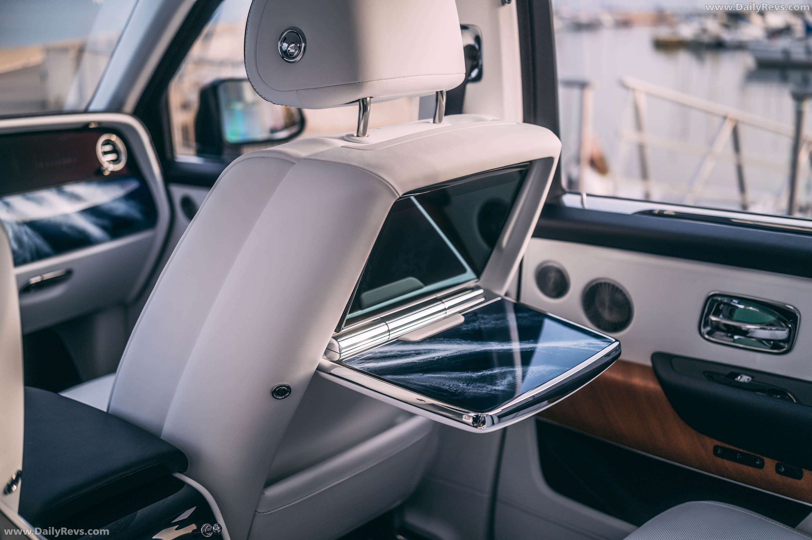 2026 Rolls-Royce Cullinan Yachting Interior