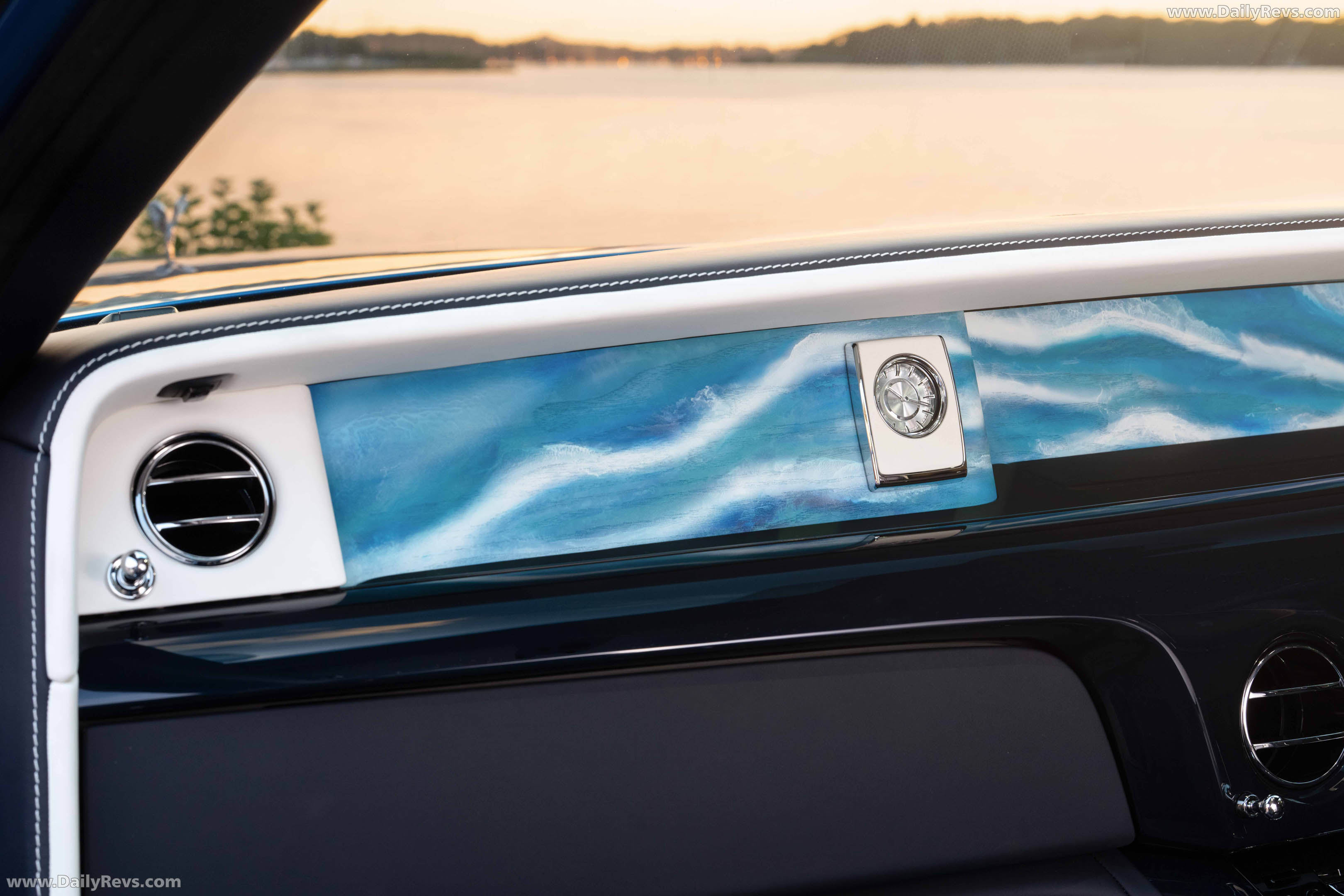 2026 Rolls-Royce Phantom Extended Regatta Interior