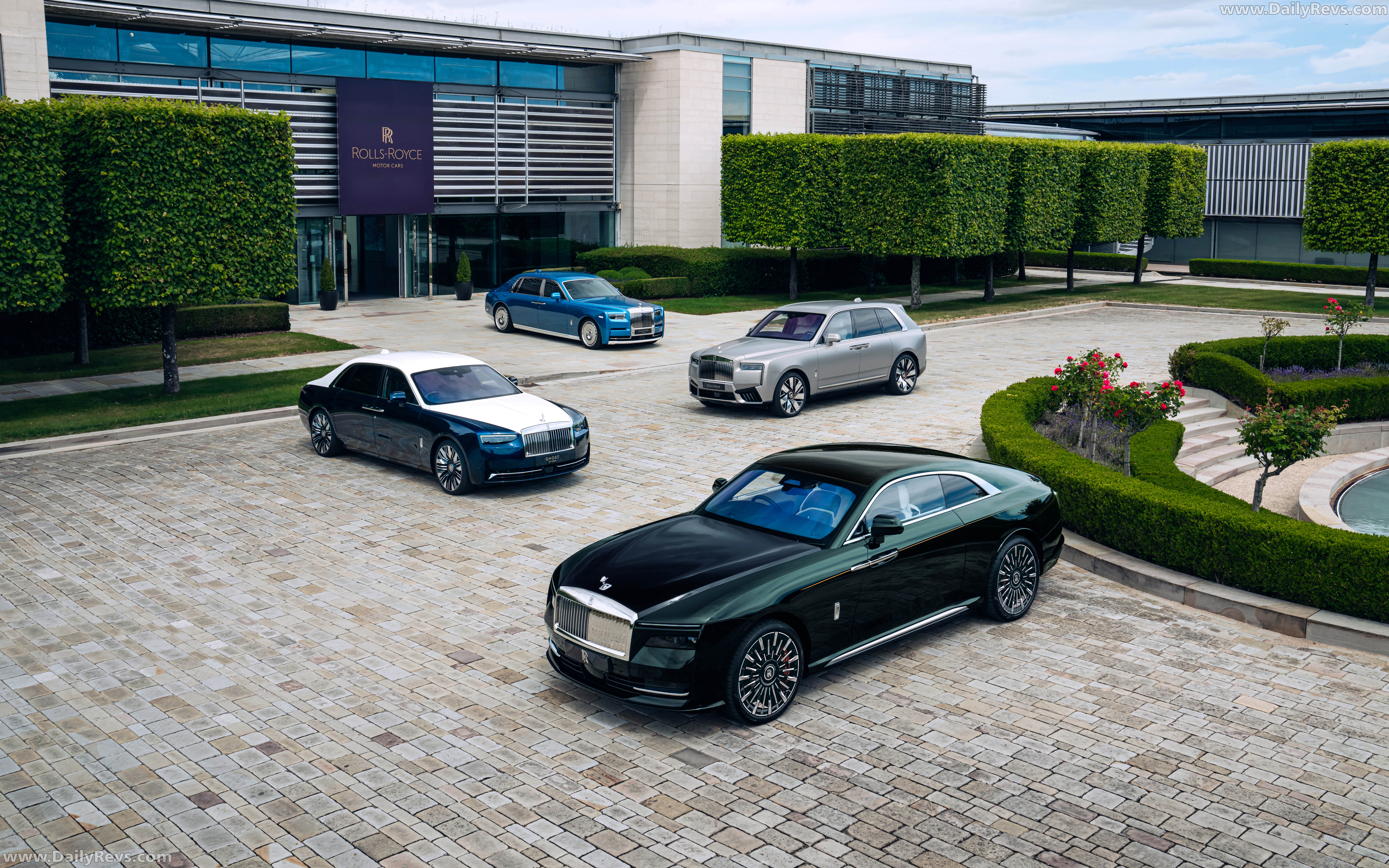 2026 Rolls-Royce Cullinan Bohemian Sunset Top View