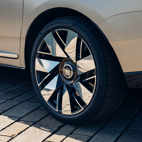 2026 Rolls-Royce Cullinan Bohemian Sunset Exterior