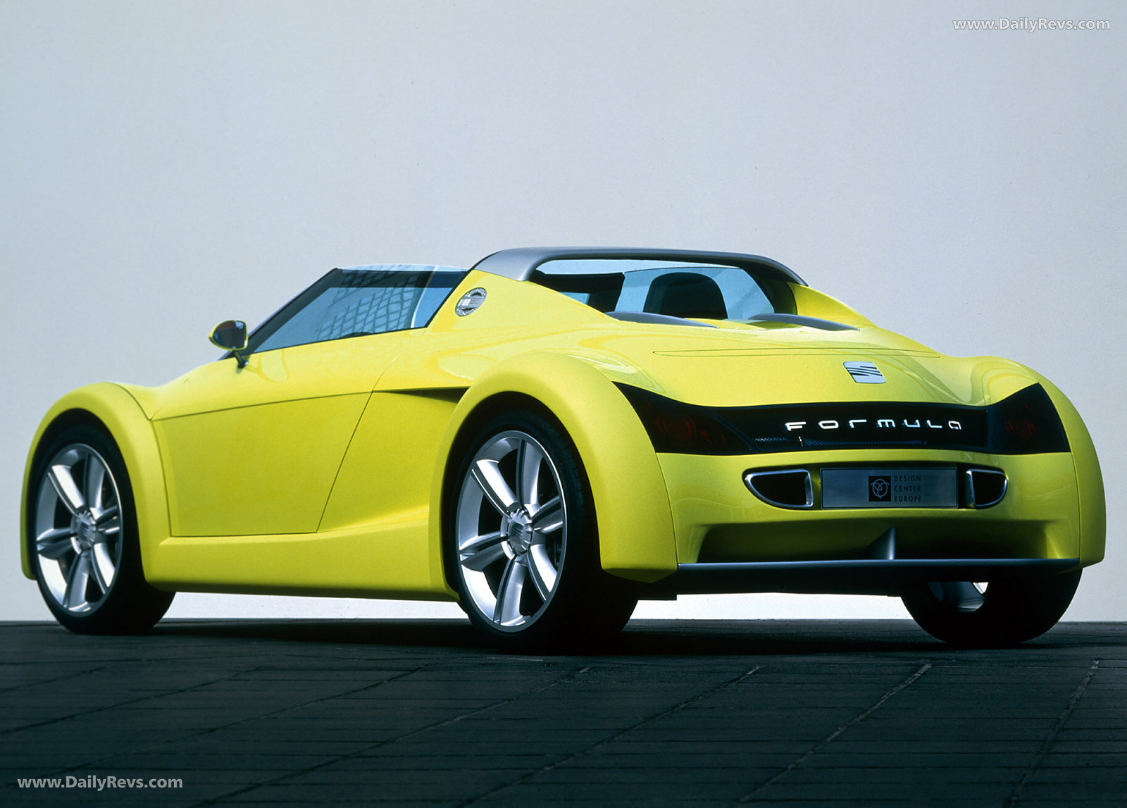 1999 Seat Formula Concept Rear View