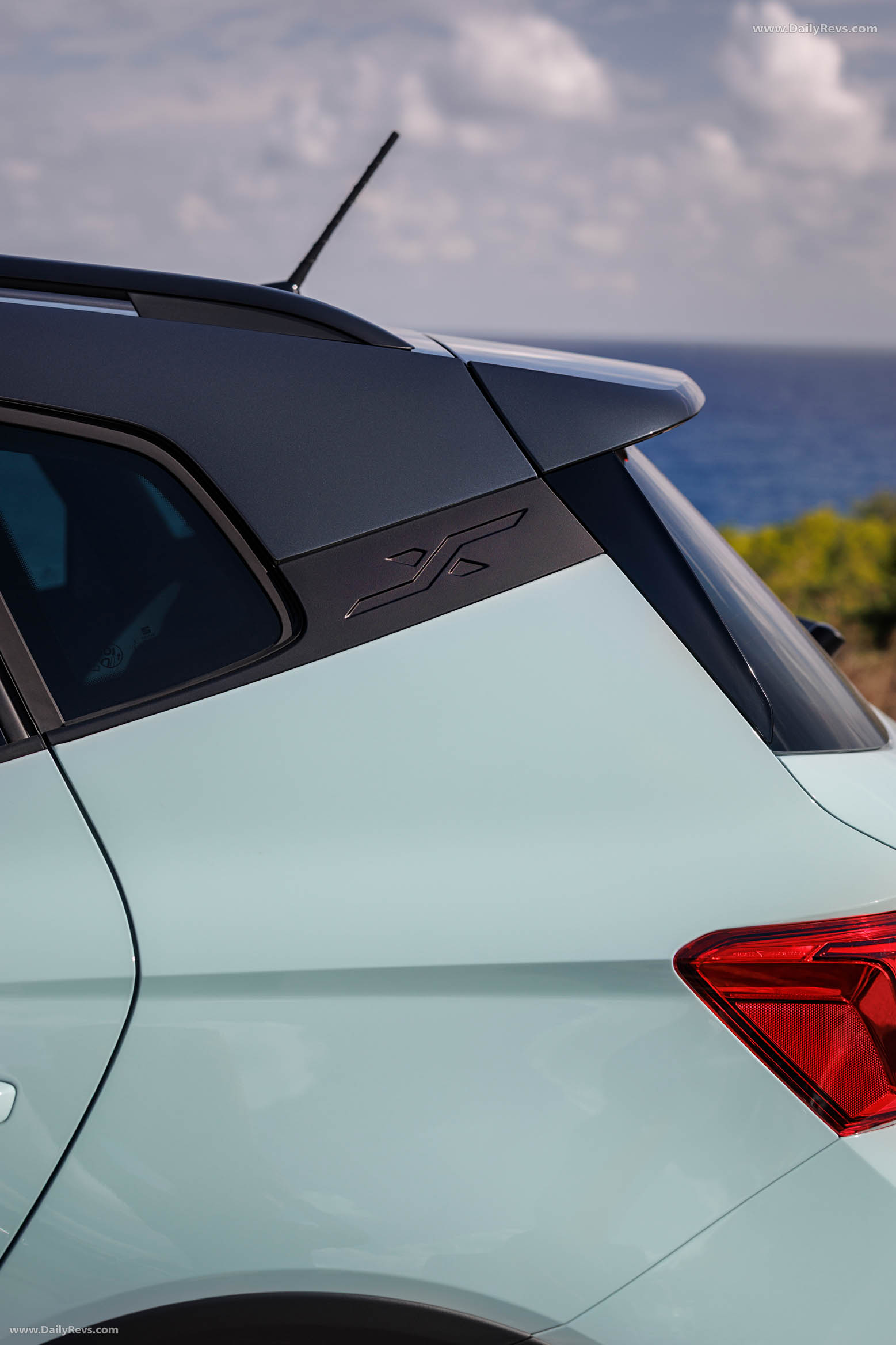 2026 Seat Arona Exterior