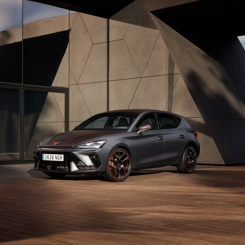 2026 Seat CUPRA Leon VZ Front View