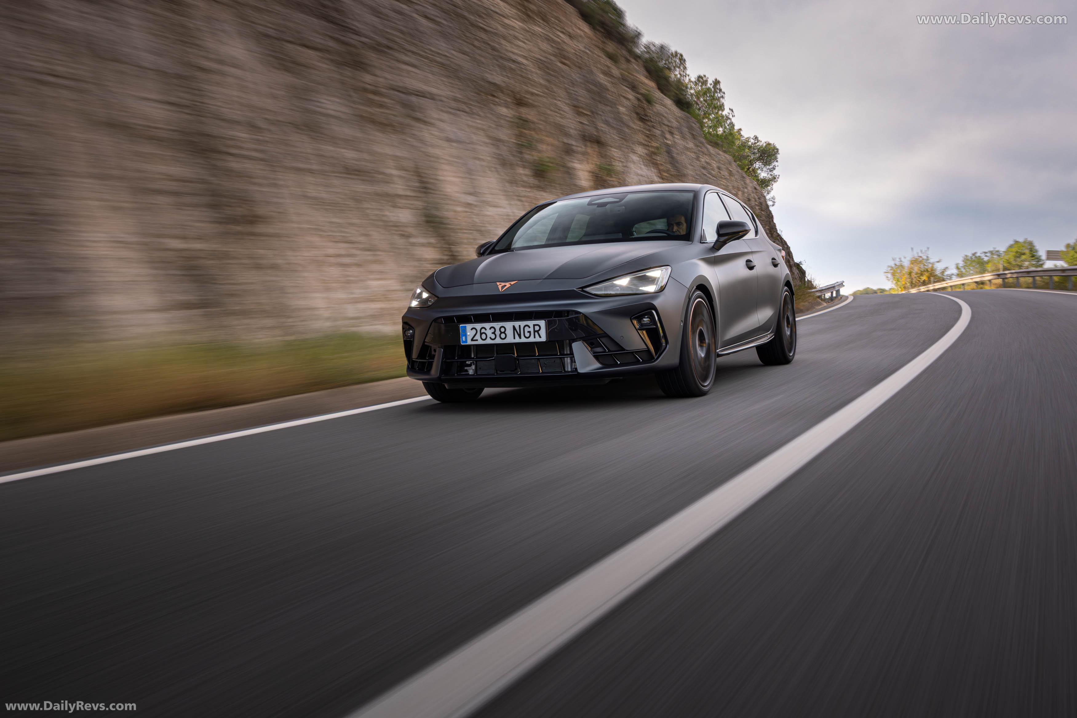 2026 Seat CUPRA Leon VZ Front View