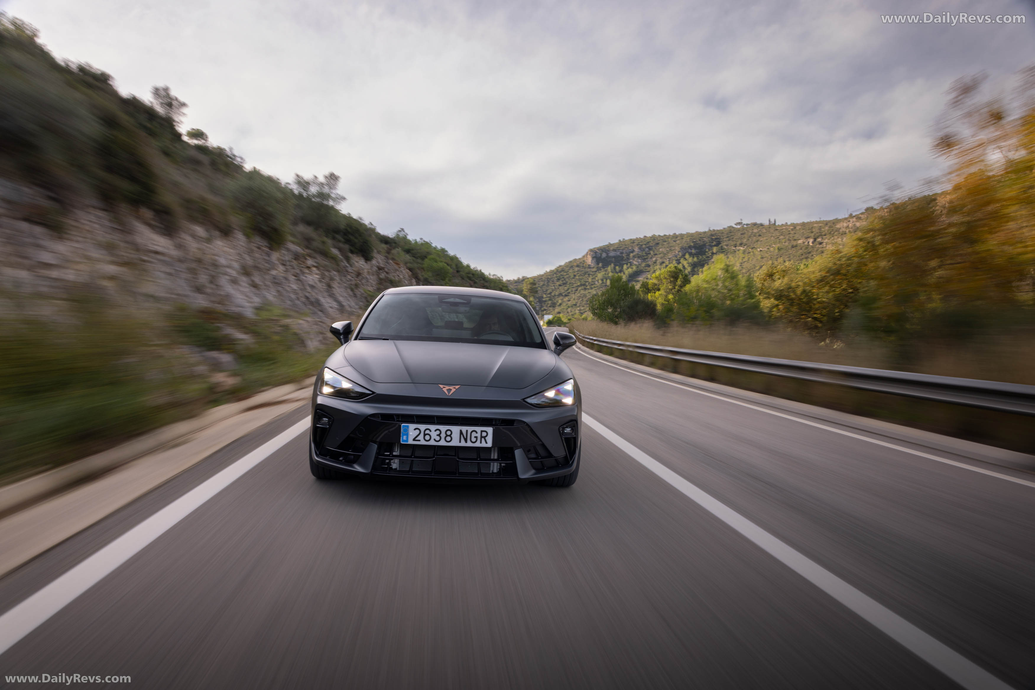 2026 Seat CUPRA Leon VZ Front View