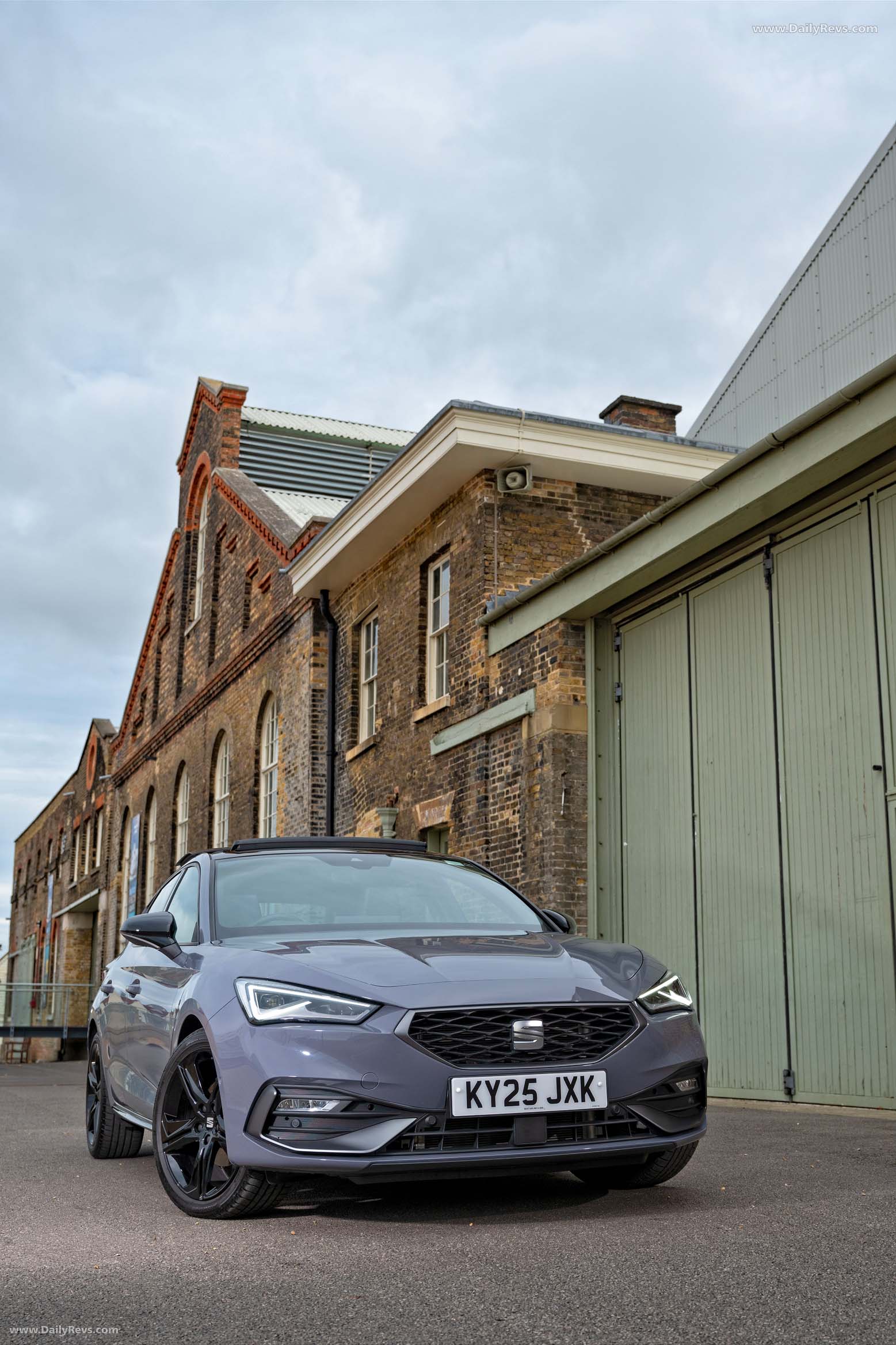 2026 Seat Leon FR UK Version Front View