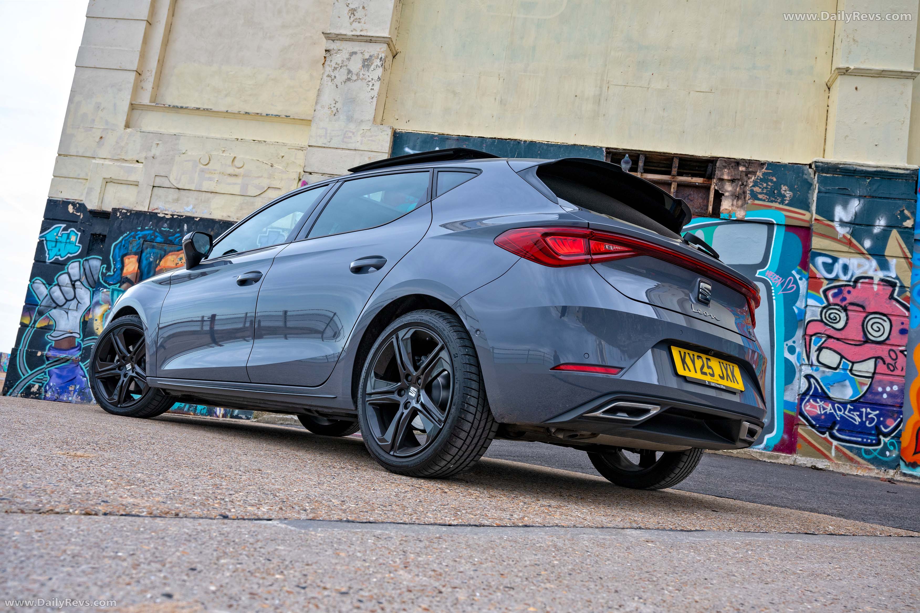 2026 Seat Leon FR UK Version Rear View