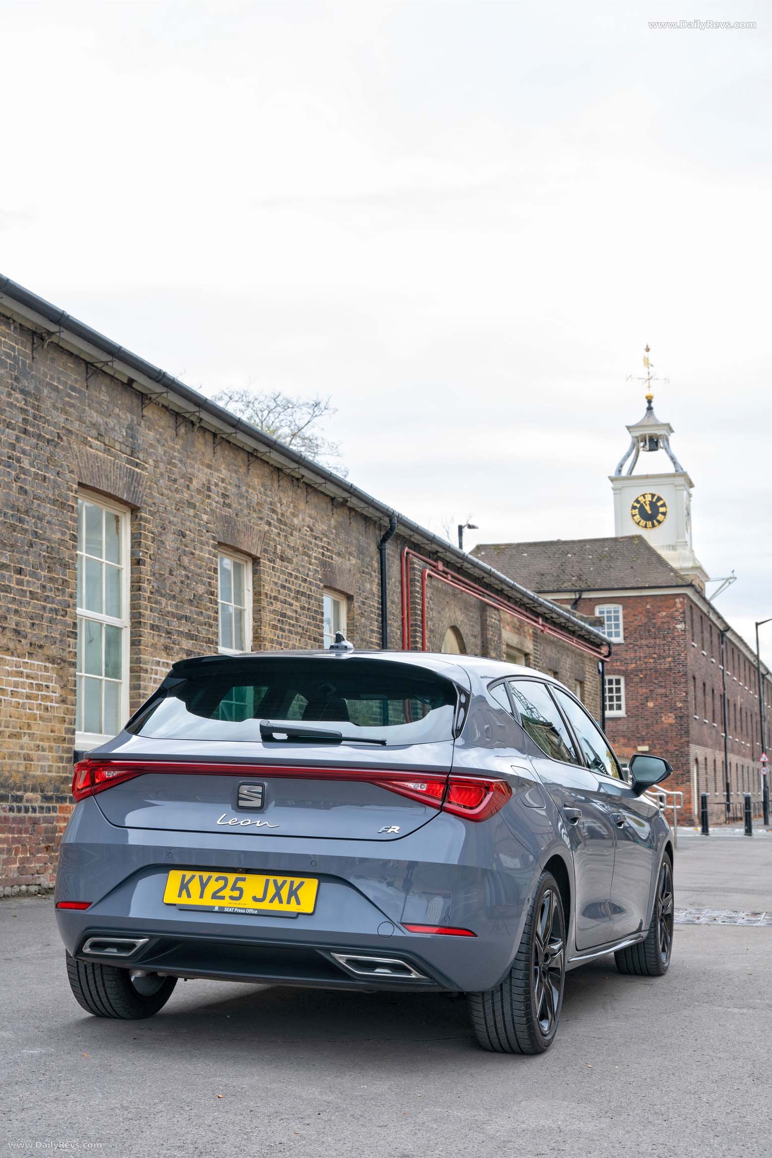 2026 Seat Leon FR UK Version Rear View