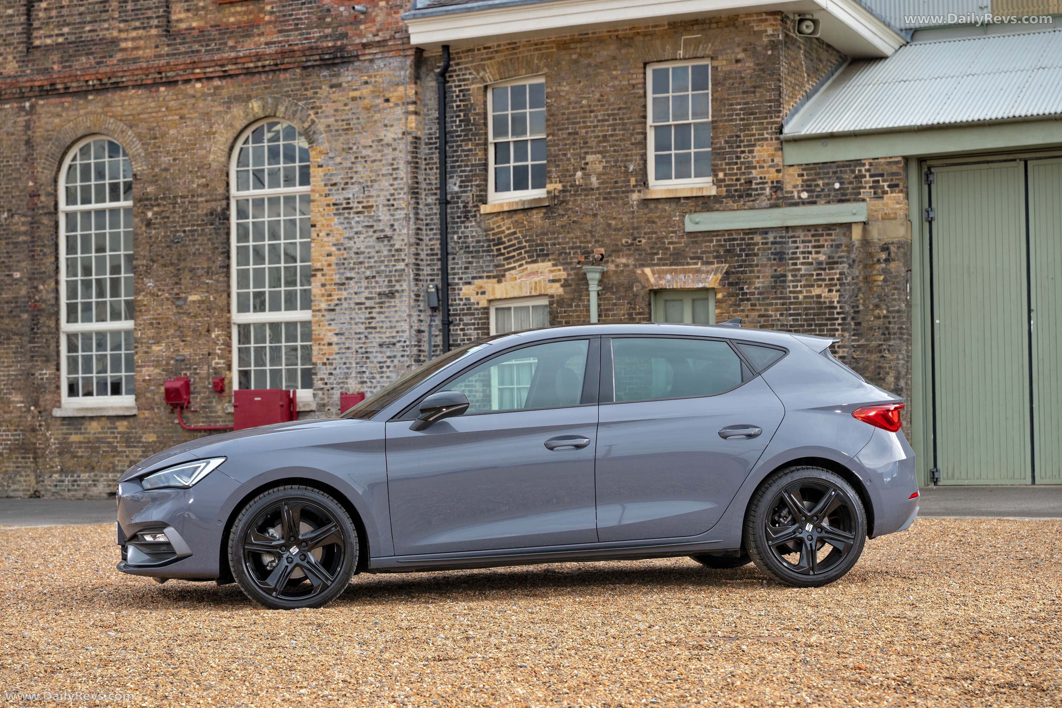 2026 Seat Leon FR UK Version Side View