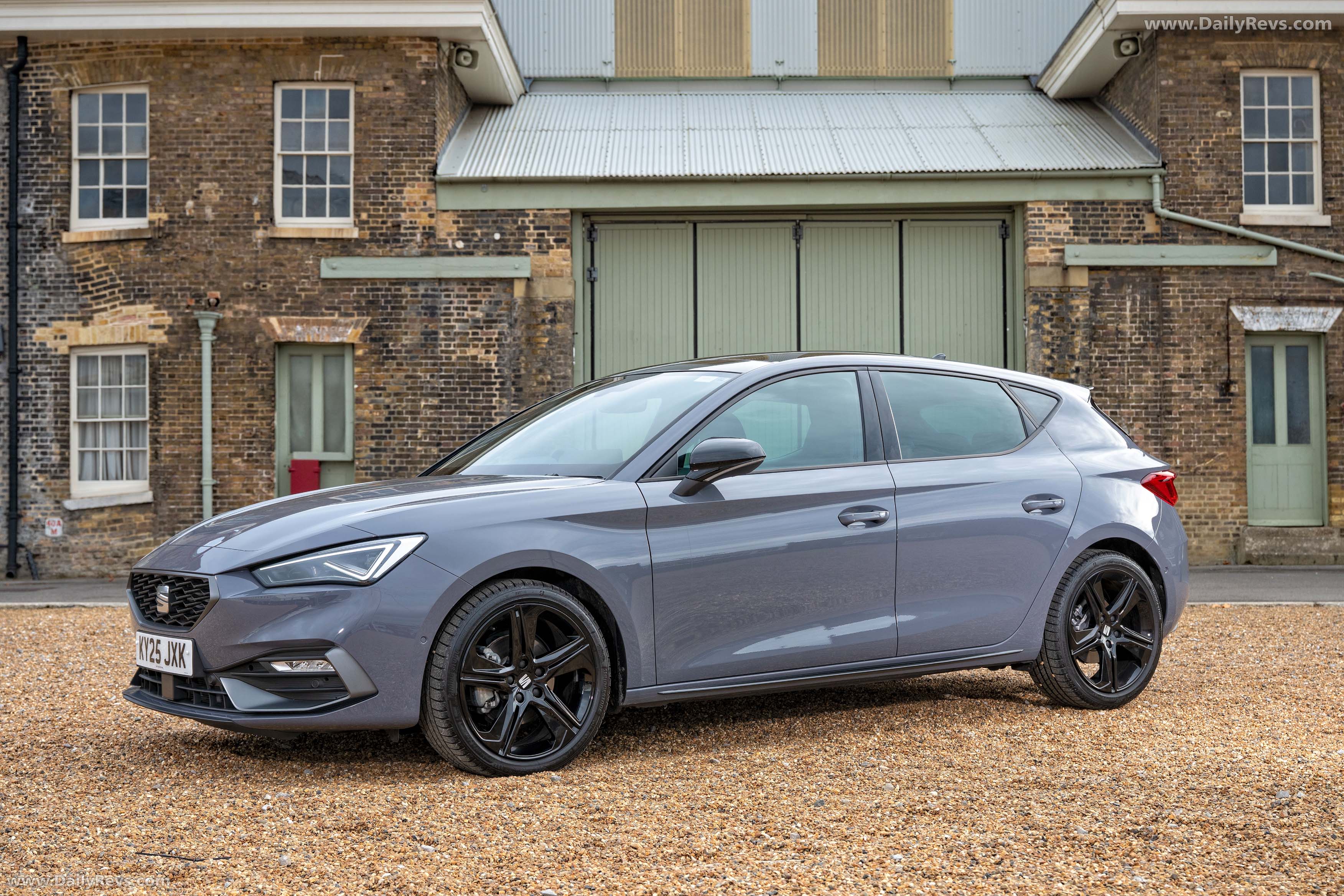 2026 Seat Leon FR UK Version Side View