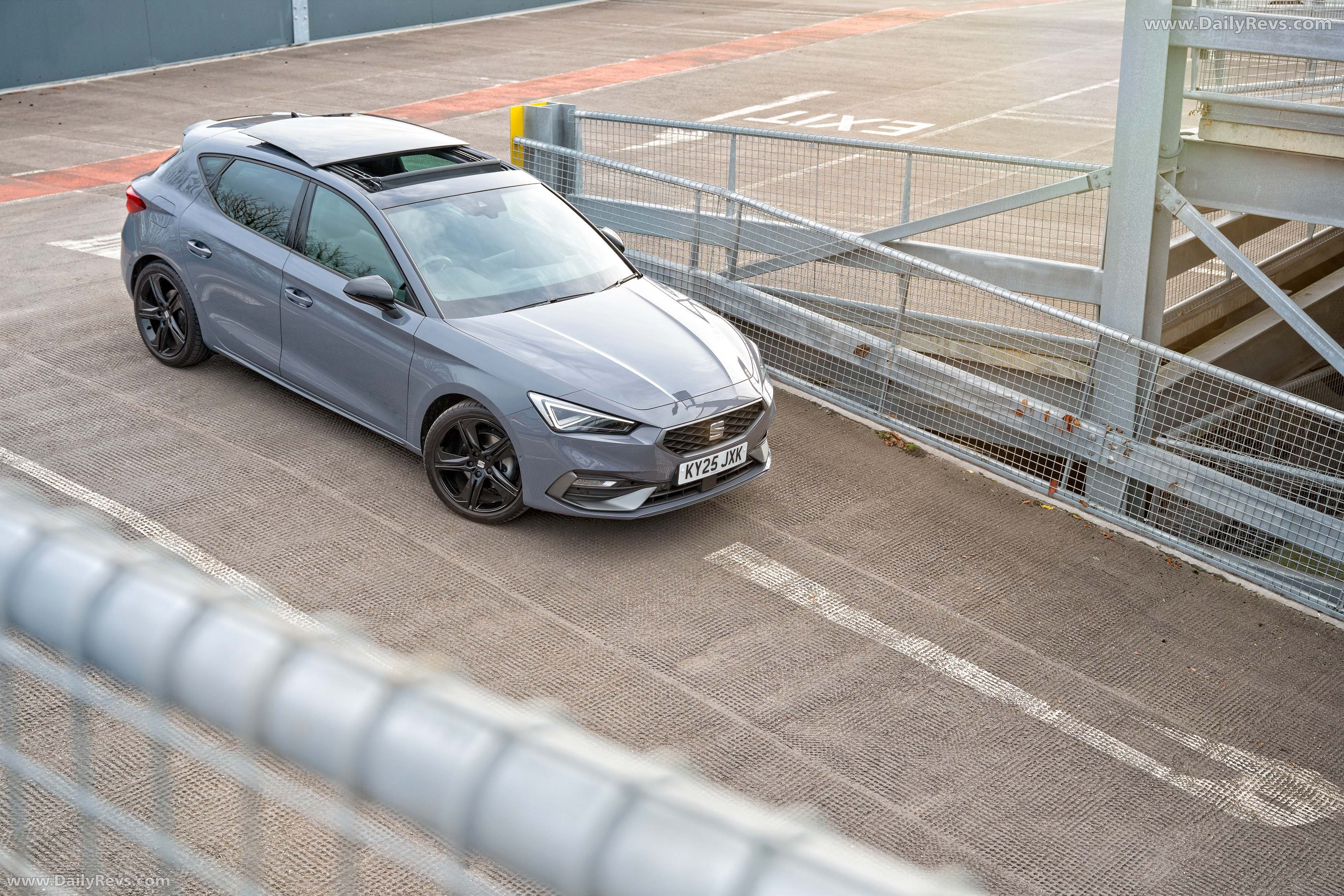 2026 Seat Leon FR UK Version Top View