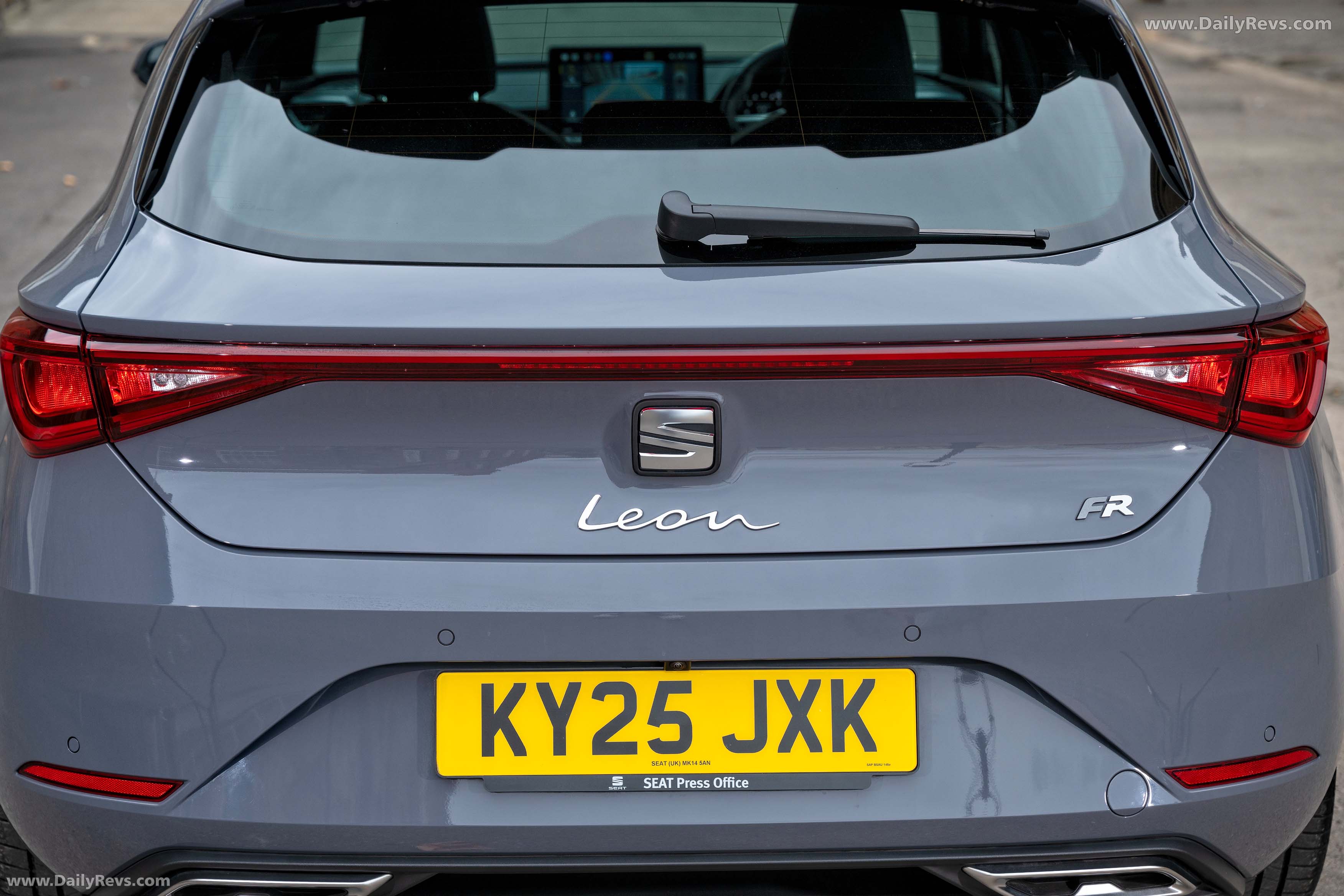 2026 Seat Leon FR UK Version Exterior