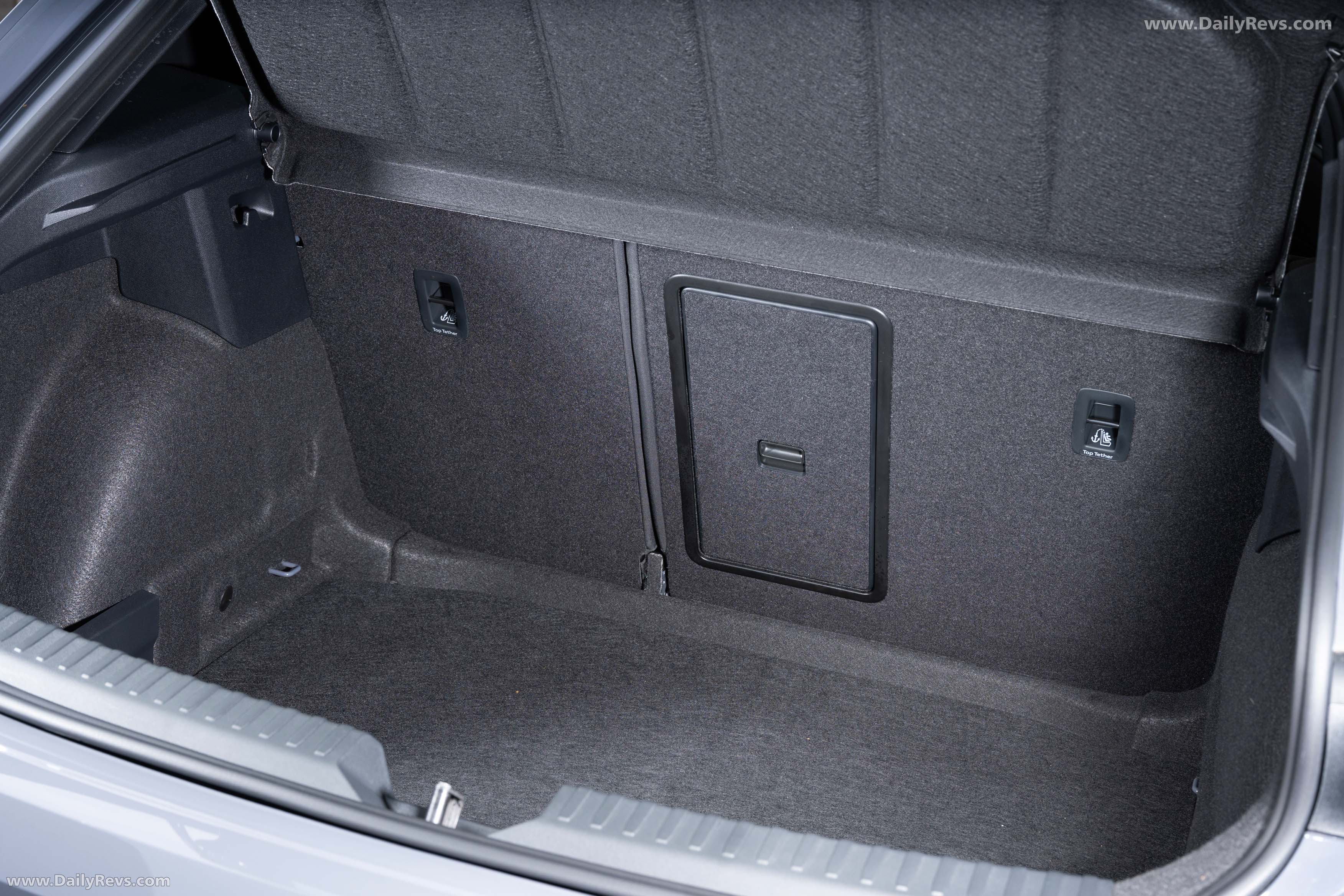 2026 Seat Leon FR UK Version Interior