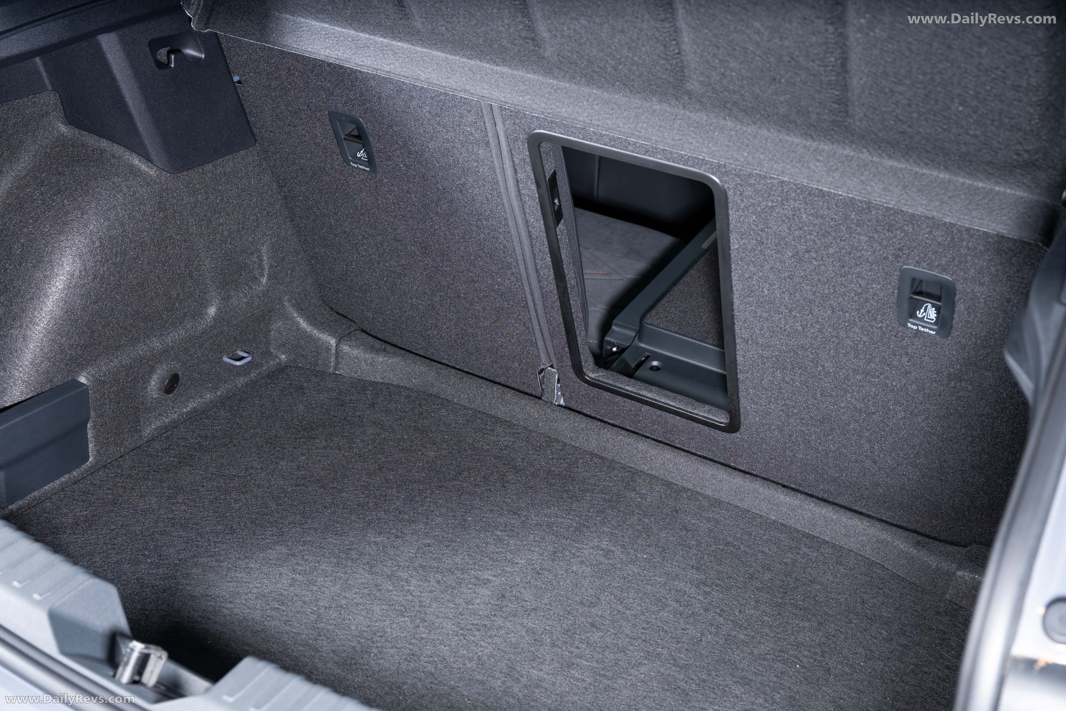 2026 Seat Leon FR UK Version Interior