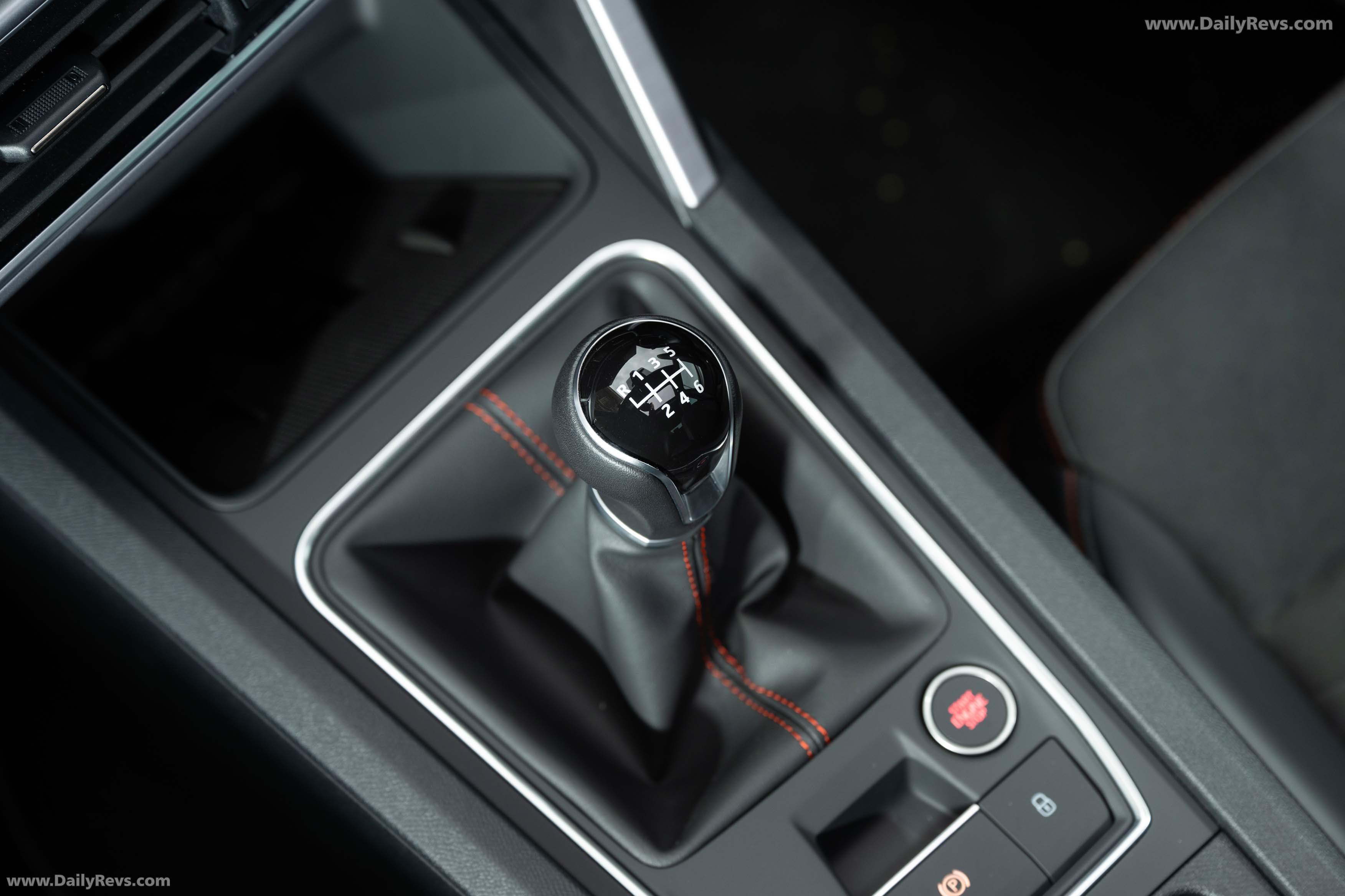 2026 Seat Leon FR UK Version Interior