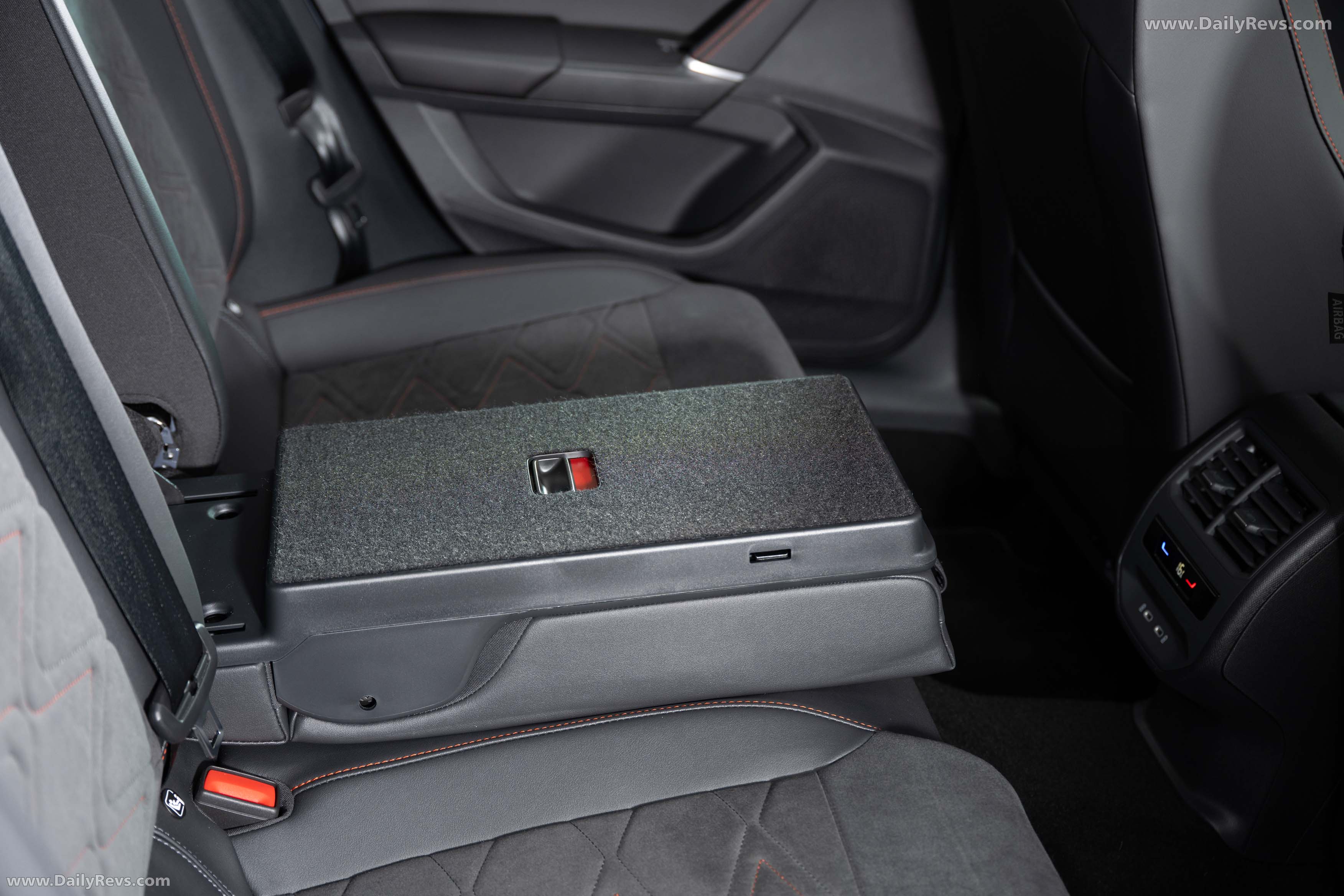 2026 Seat Leon FR UK Version Interior