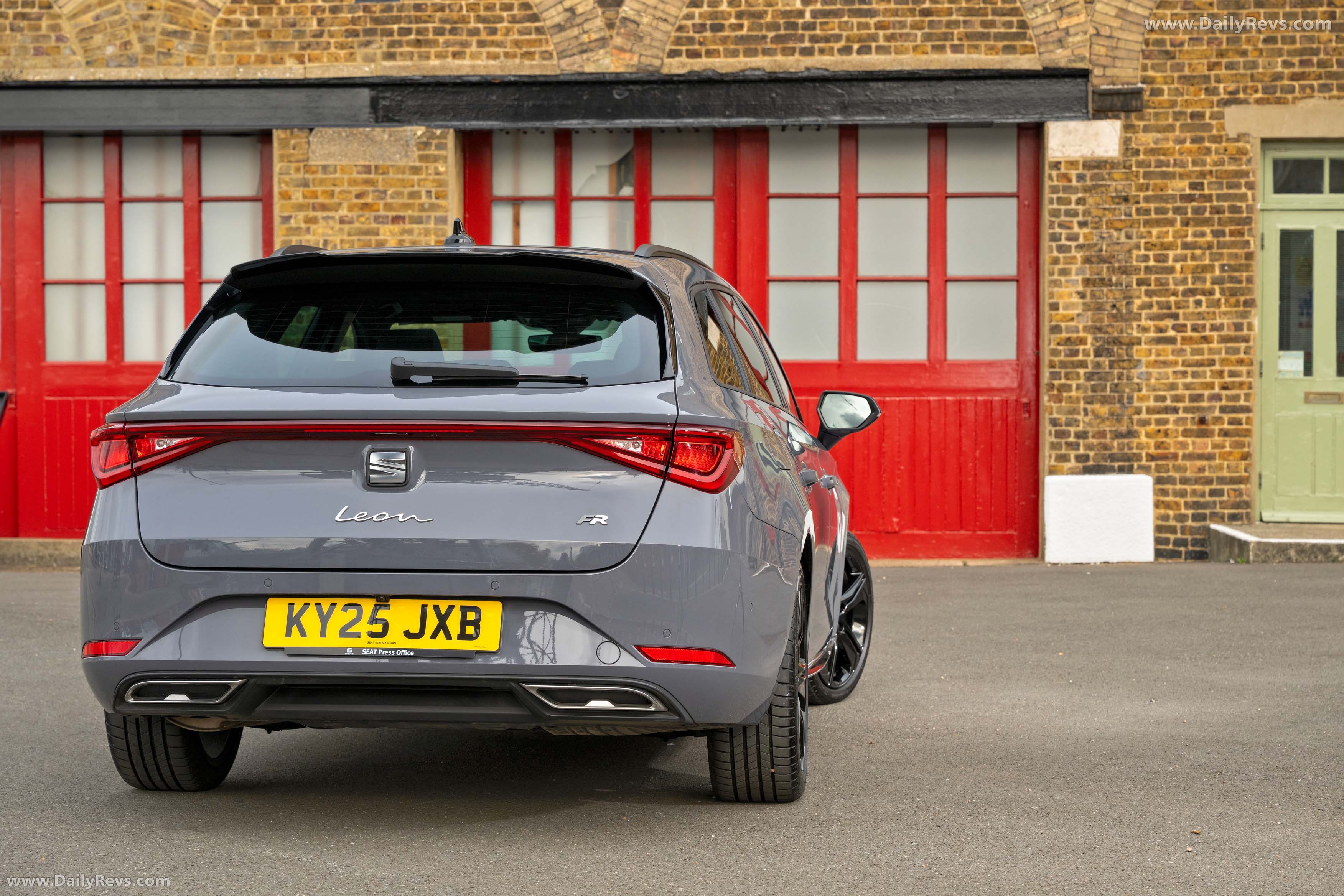 2026 Seat Leon Estate FR UK Version Rear View