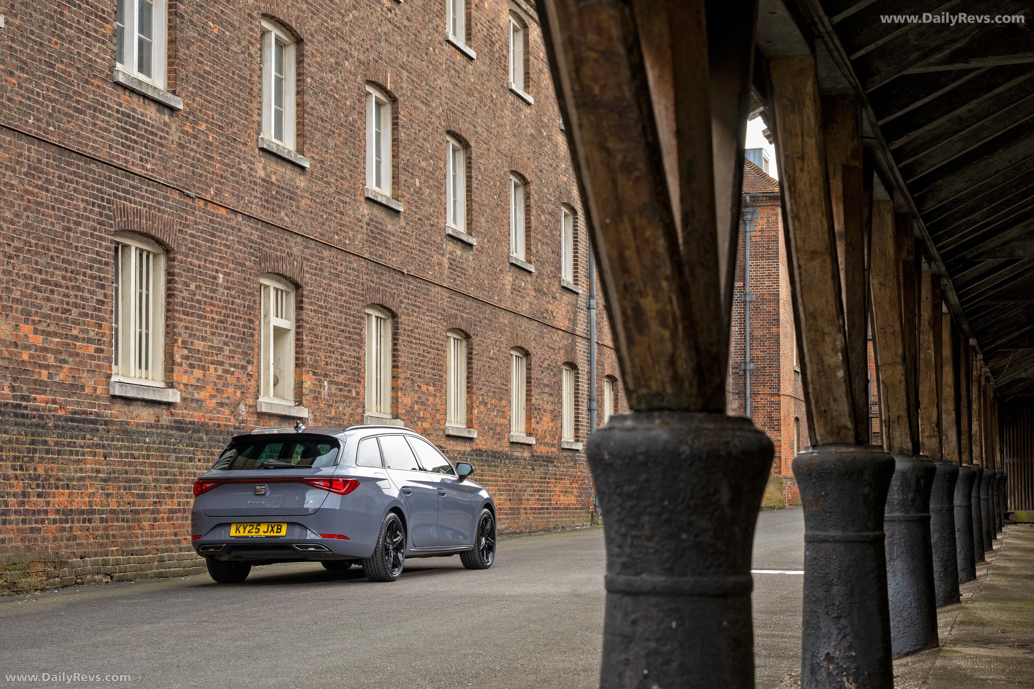 2026 Seat Leon Estate FR UK Version Rear View