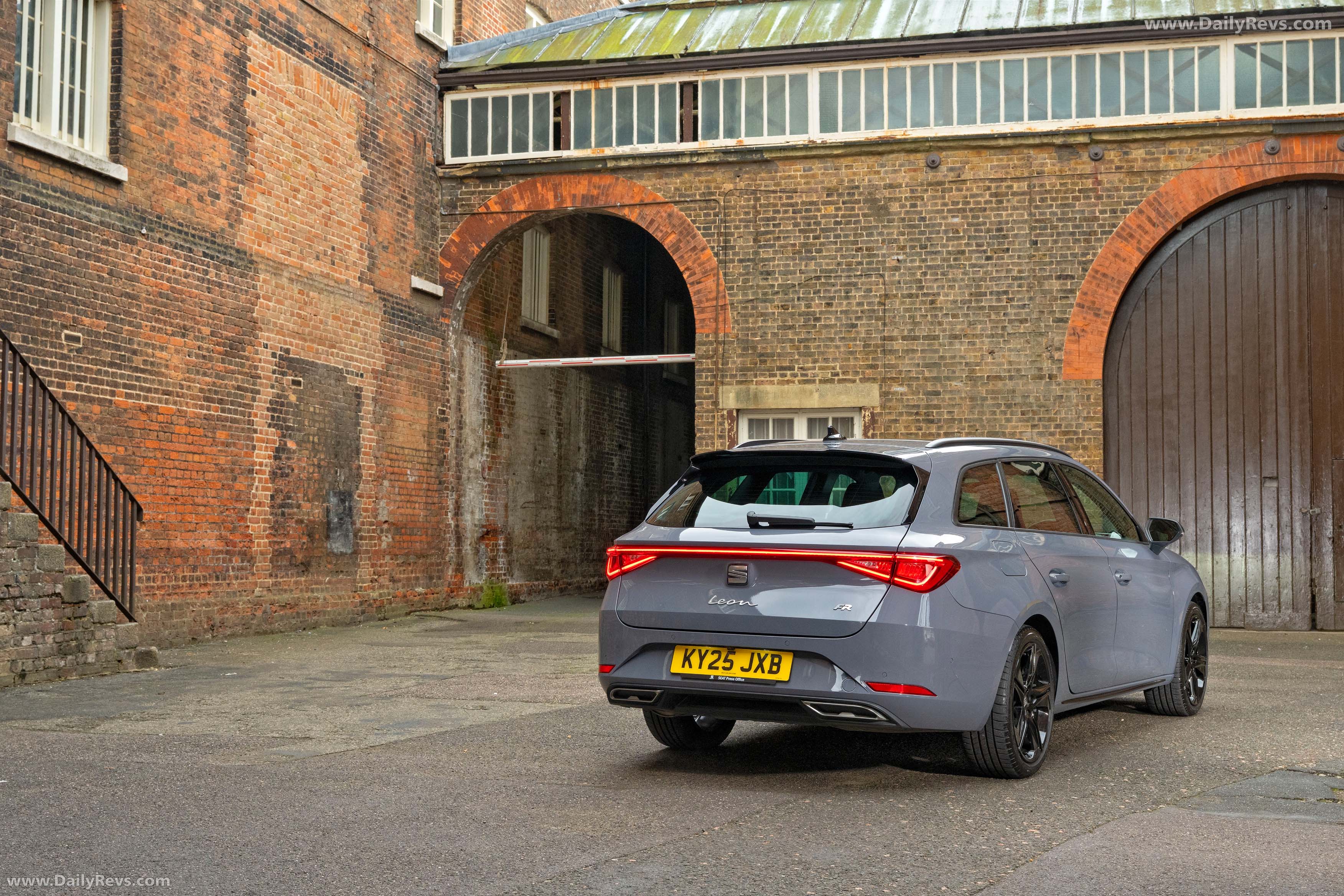 2026 Seat Leon Estate FR UK Version Rear View