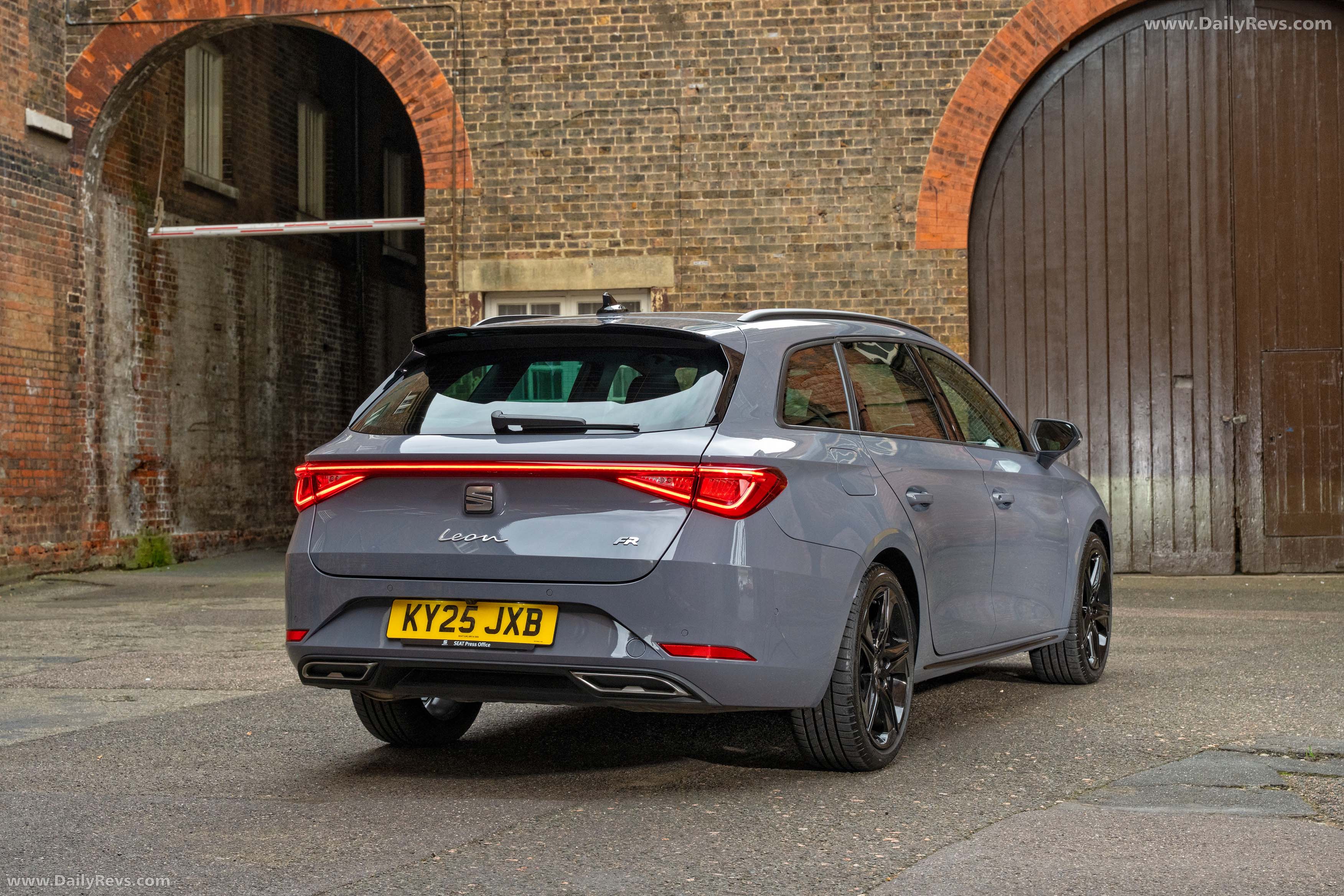 2026 Seat Leon Estate FR UK Version Rear View