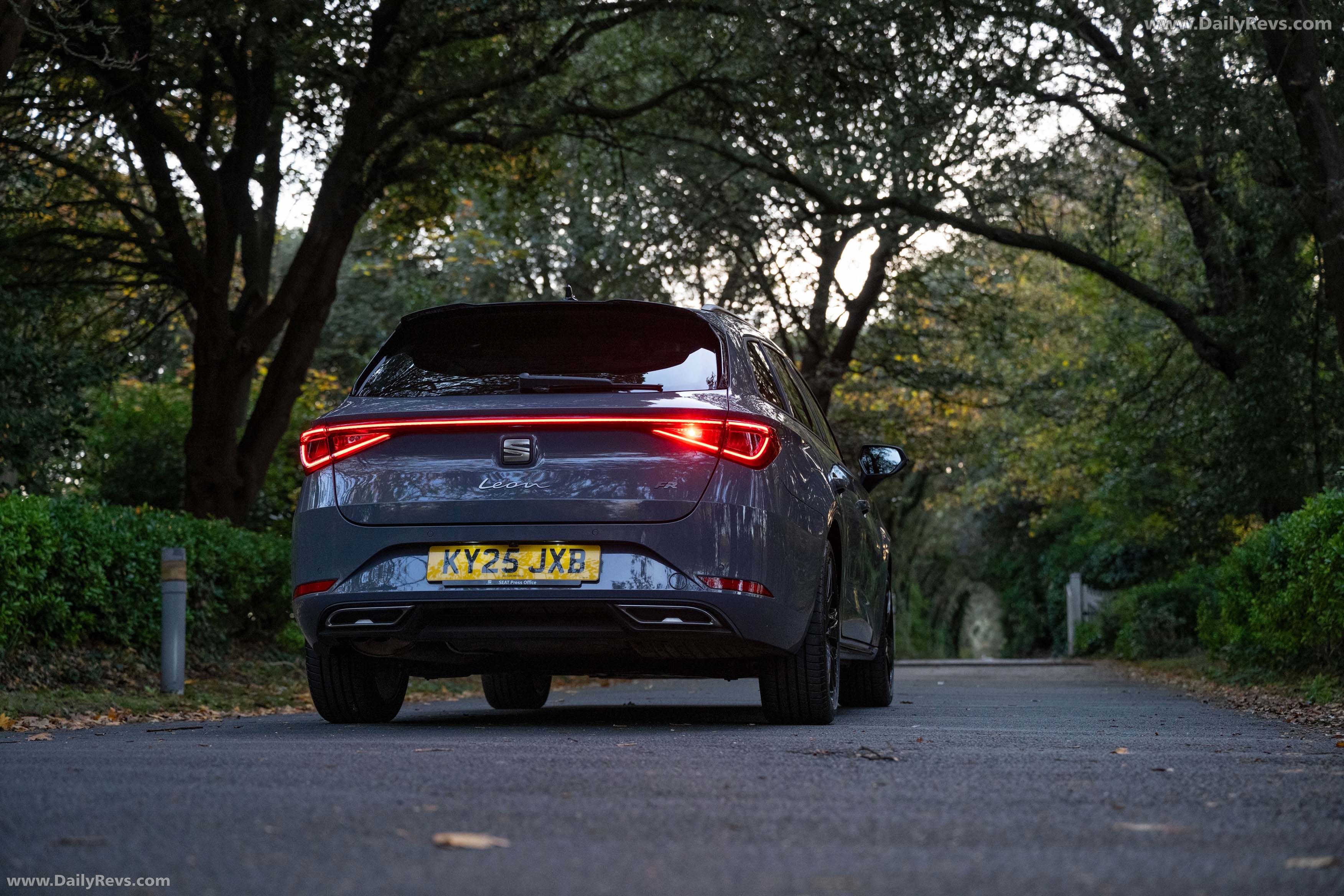2026 Seat Leon Estate FR UK Version Rear View