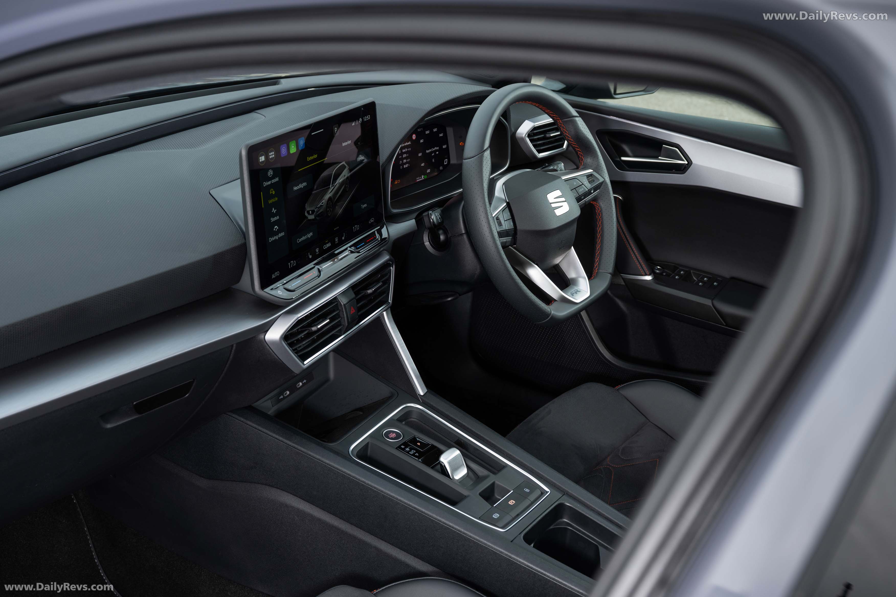 2026 Seat Leon Estate FR UK Version Interior