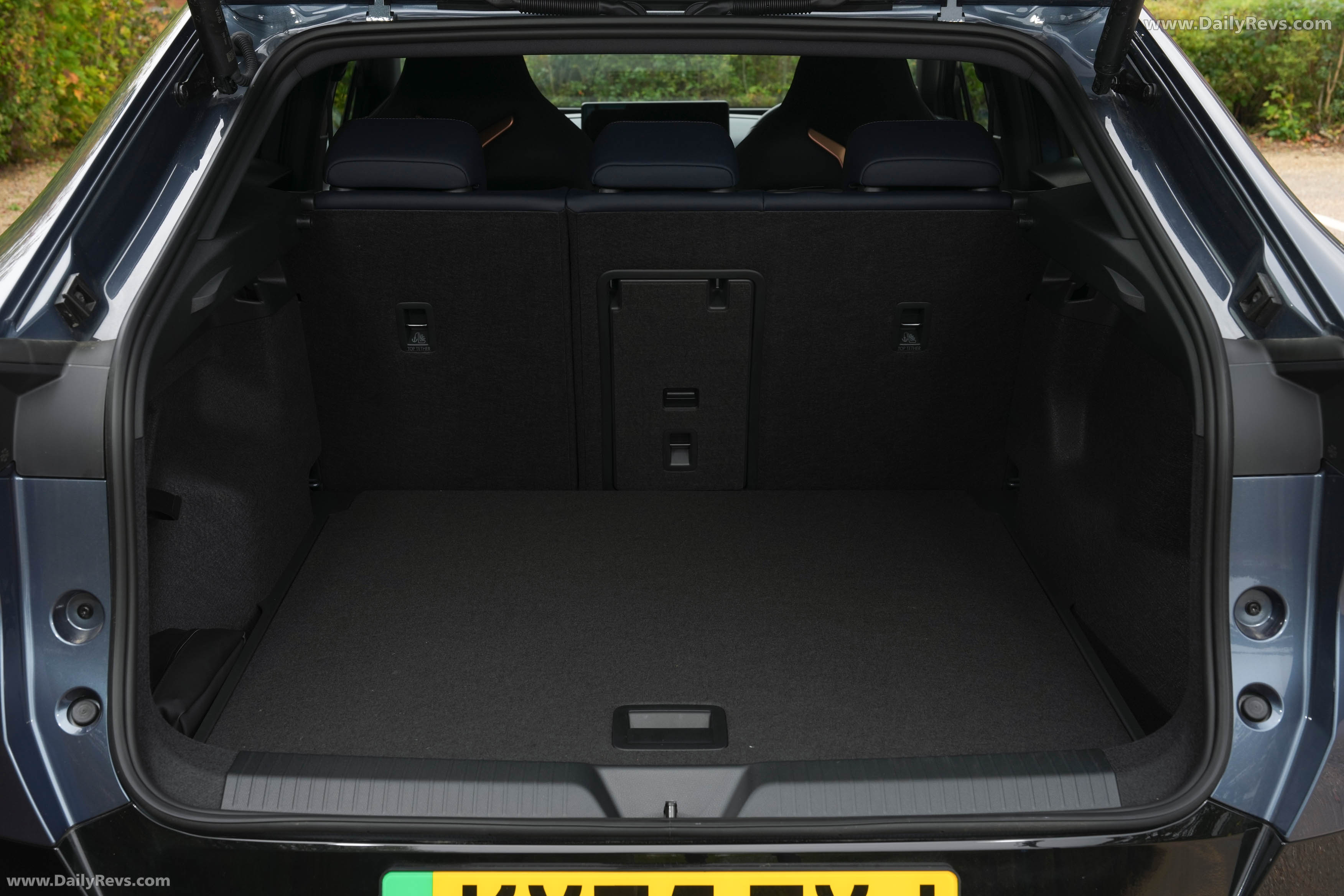 2026 Seat Cupra Tavascan VZ Interior