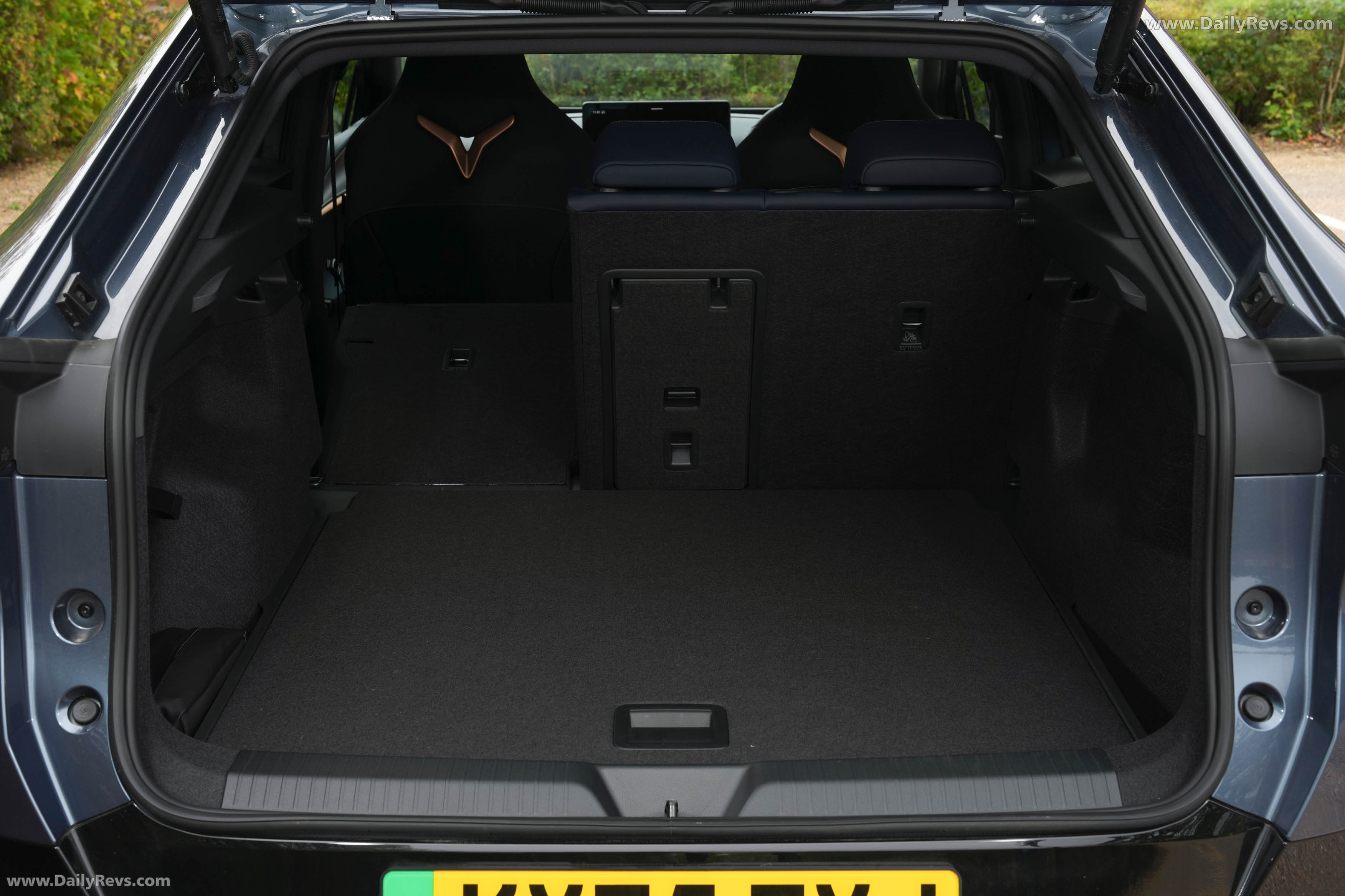 2026 Seat Cupra Tavascan VZ Interior