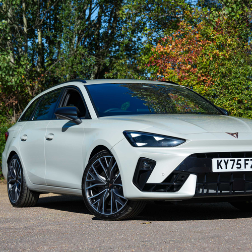 2025 Seat Cupra Leon Sportstourer UK Version Front View